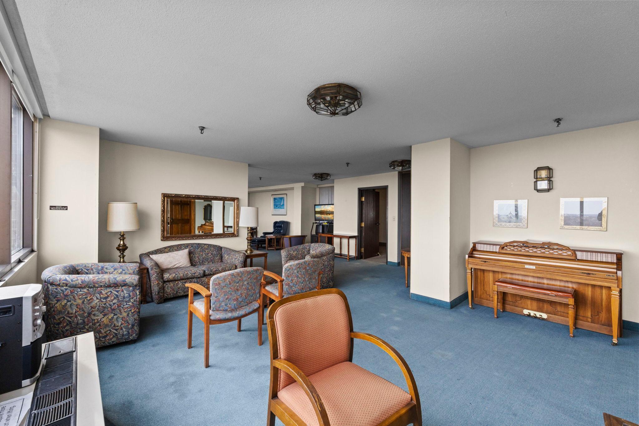 View of Residential at 1181 Edgcumbe Road #1712, Saint Paul MN 55105, Saint Paul (36 of 63) - Mike Wilen | Minnesota Team Real Estate