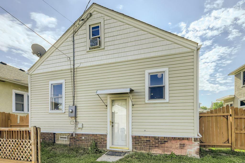 View of Residential at 2810 Morgan Avenue, Minneapolis MN 55411, Minneapolis (21 of 24) - Mike Wilen | Minnesota Team Real Estate