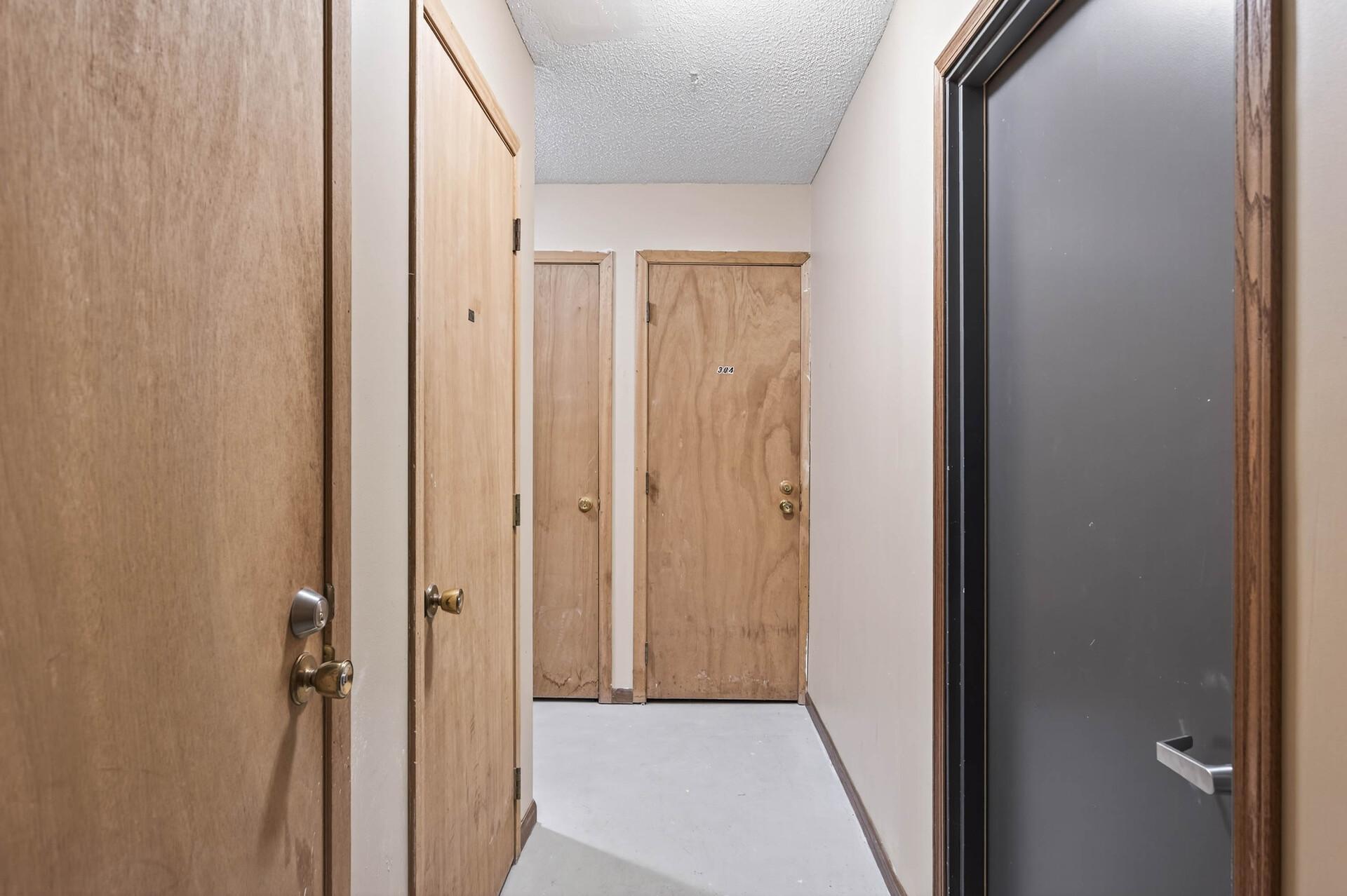 View of Residential at 391 Laurel Avenue #304, Saint Paul MN 55102, Saint Paul (34 of 36) - Mike Wilen | Minnesota Team Real Estate