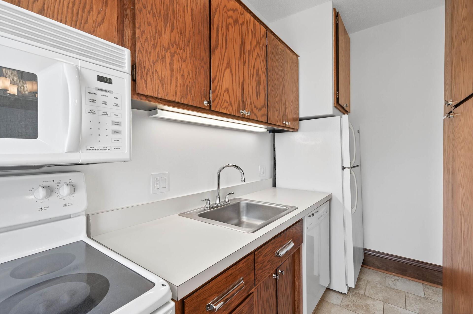 View of Residential at 391 Laurel Avenue #304, Saint Paul MN 55102, Saint Paul (26 of 36) - Mike Wilen | Minnesota Team Real Estate