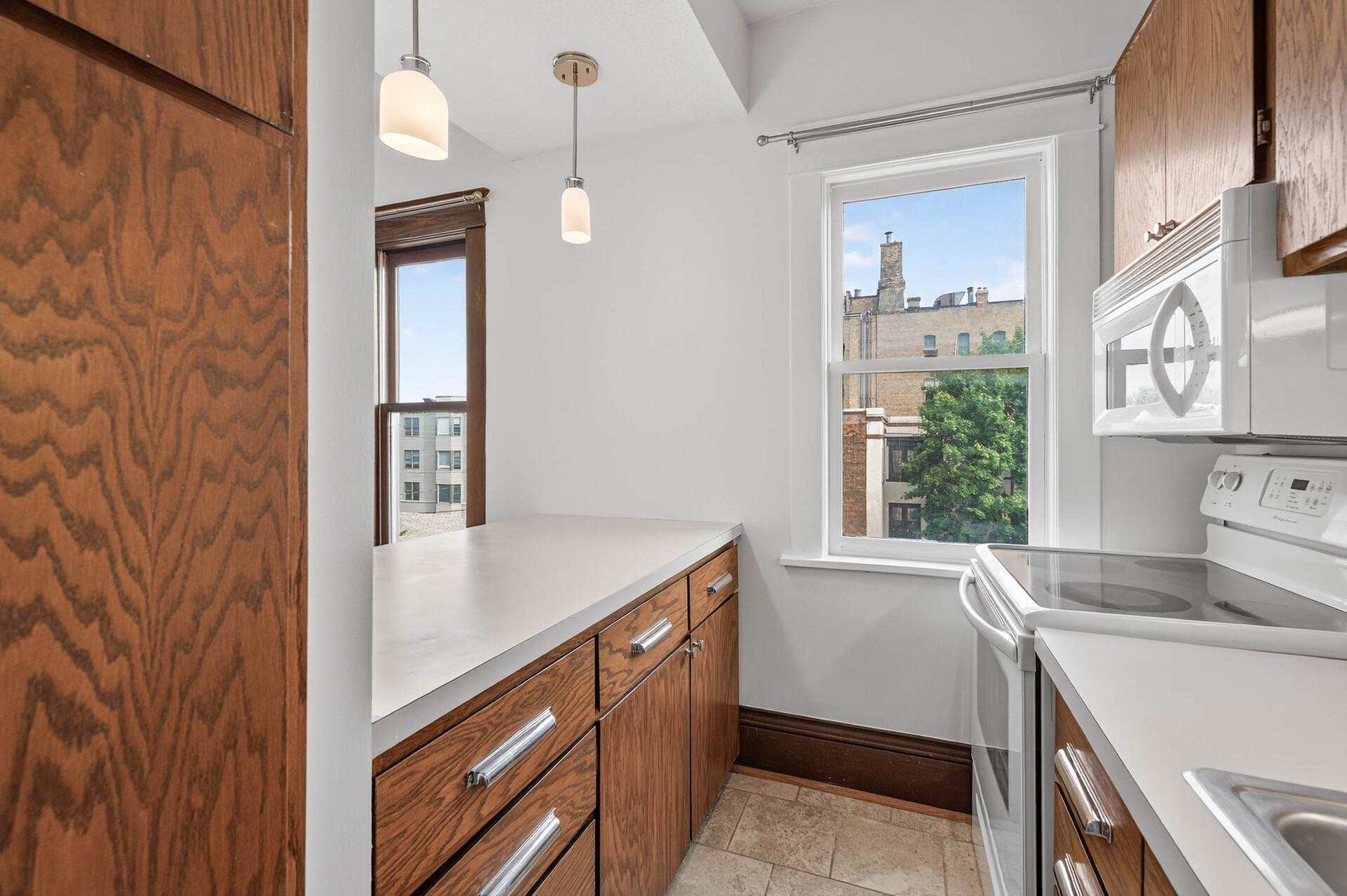 View of Residential at 391 Laurel Avenue #304, Saint Paul MN 55102, Saint Paul (24 of 36) - Mike Wilen | Minnesota Team Real Estate