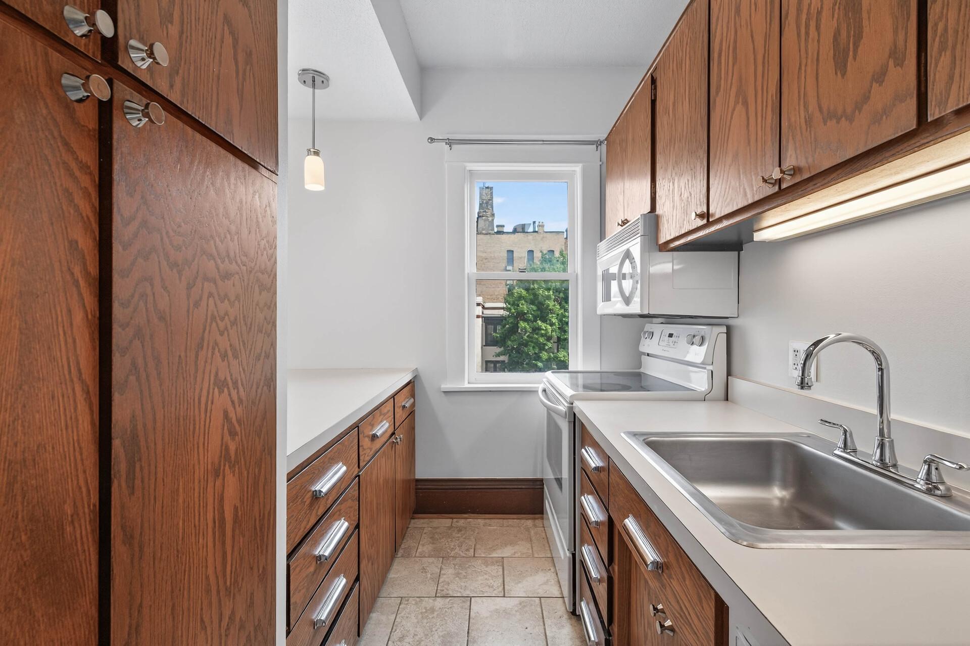 View of Residential at 391 Laurel Avenue #304, Saint Paul MN 55102, Saint Paul (23 of 36) - Mike Wilen | Minnesota Team Real Estate