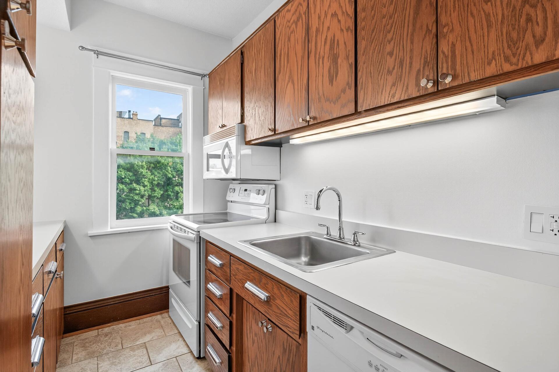 View of Residential at 391 Laurel Avenue #304, Saint Paul MN 55102, Saint Paul (22 of 36) - Mike Wilen | Minnesota Team Real Estate