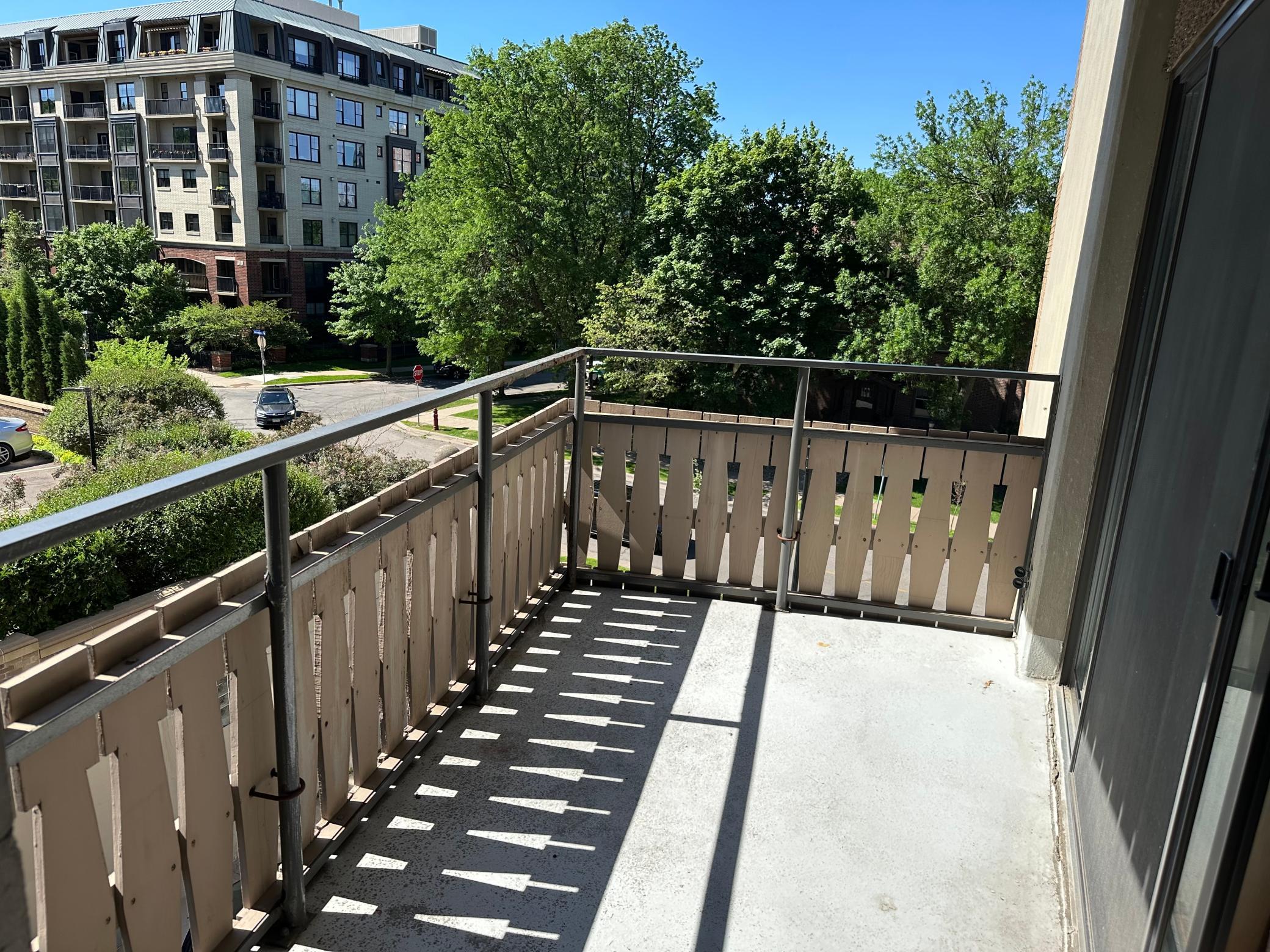 View of Residential at 410 Groveland Avenue #305, Minneapolis MN 55403, Minneapolis (18 of 32) - Mike Wilen | Minnesota Team Real Estate