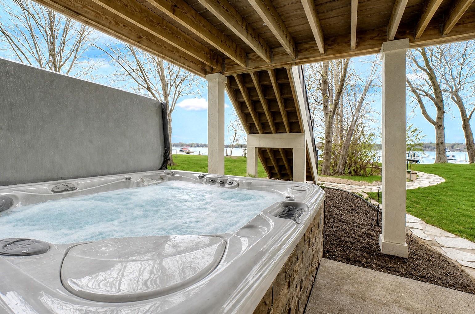 View of Residential at 5256 Oxford Street, Shoreview MN 55126, Shoreview (38 of 48) - Mike Wilen | Minnesota Team Real Estate