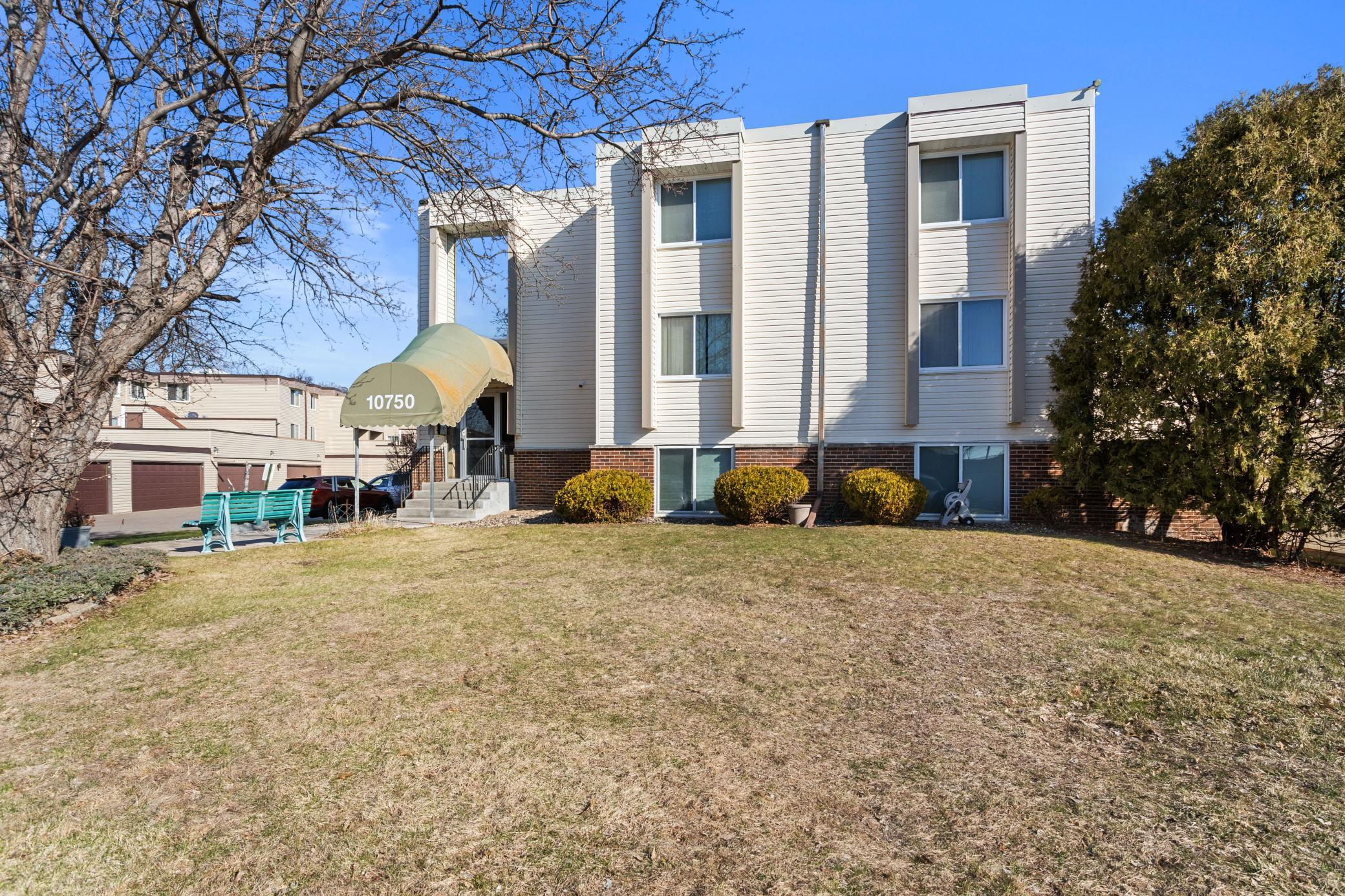 View of Residential at 10750 Rockford Road #313, Plymouth MN 55442, Plymouth (21 of 22) - Mike Wilen | Minnesota Team Real Estate