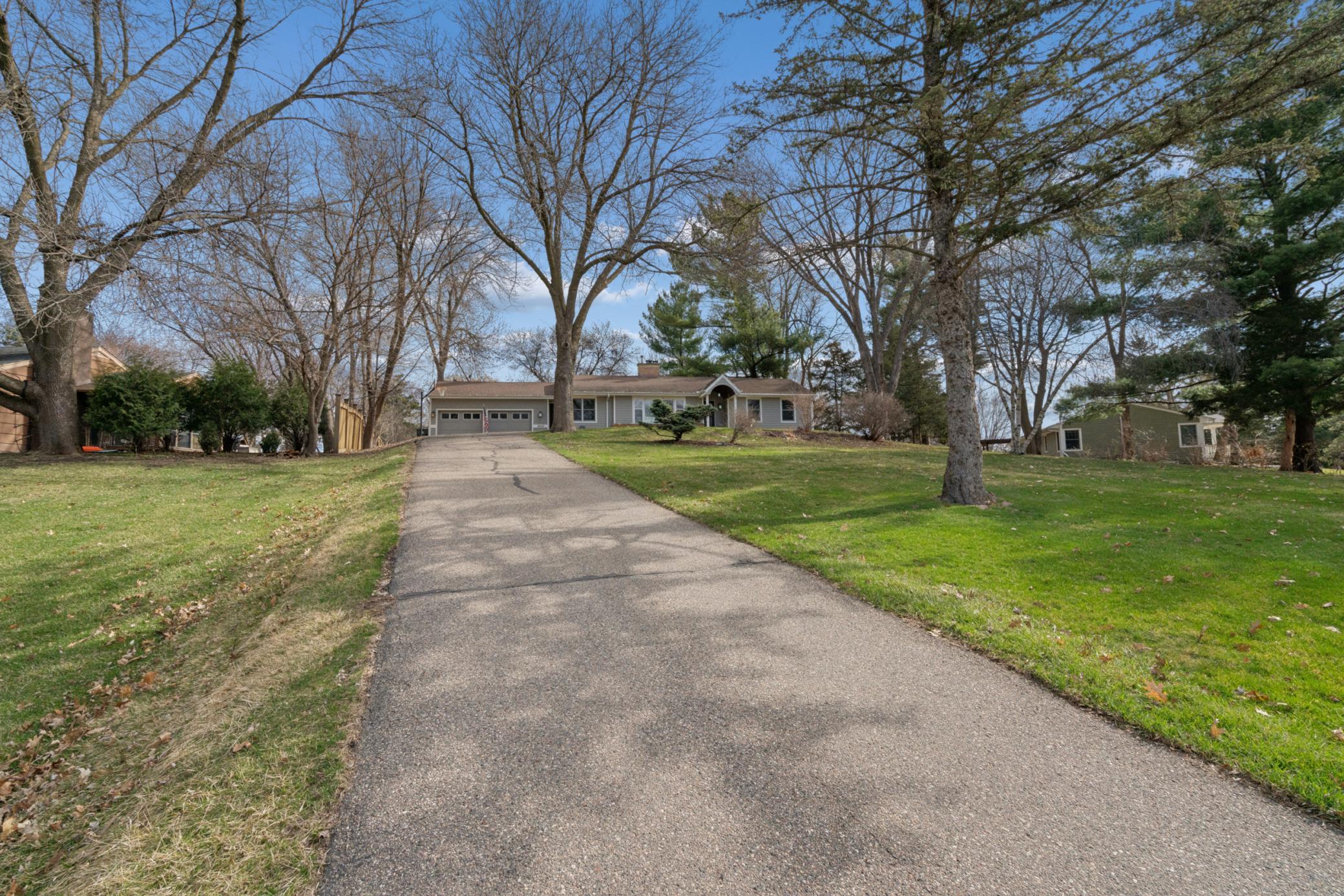 View of Residential at 2820 Washta Bay Road, Chanhassen MN 55331, Chanhassen (4 of 56) - Mike Wilen | Minnesota Team Real Estate
