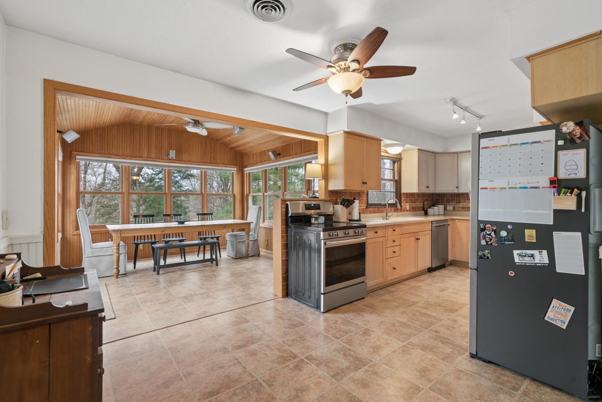 View of Residential at 2820 Washta Bay Road, Chanhassen MN 55331, Chanhassen (12 of 56) - Mike Wilen | Minnesota Team Real Estate