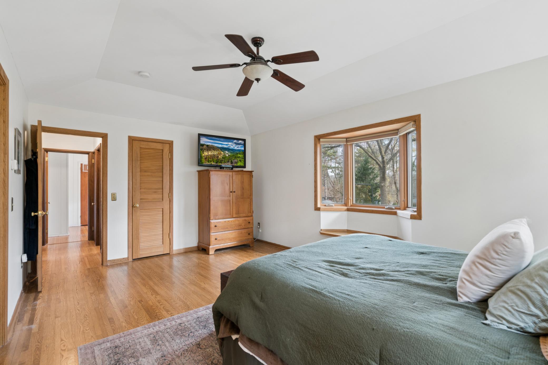 View of Residential at 2820 Washta Bay Road, Chanhassen MN 55331, Chanhassen (18 of 56) - Mike Wilen | Minnesota Team Real Estate