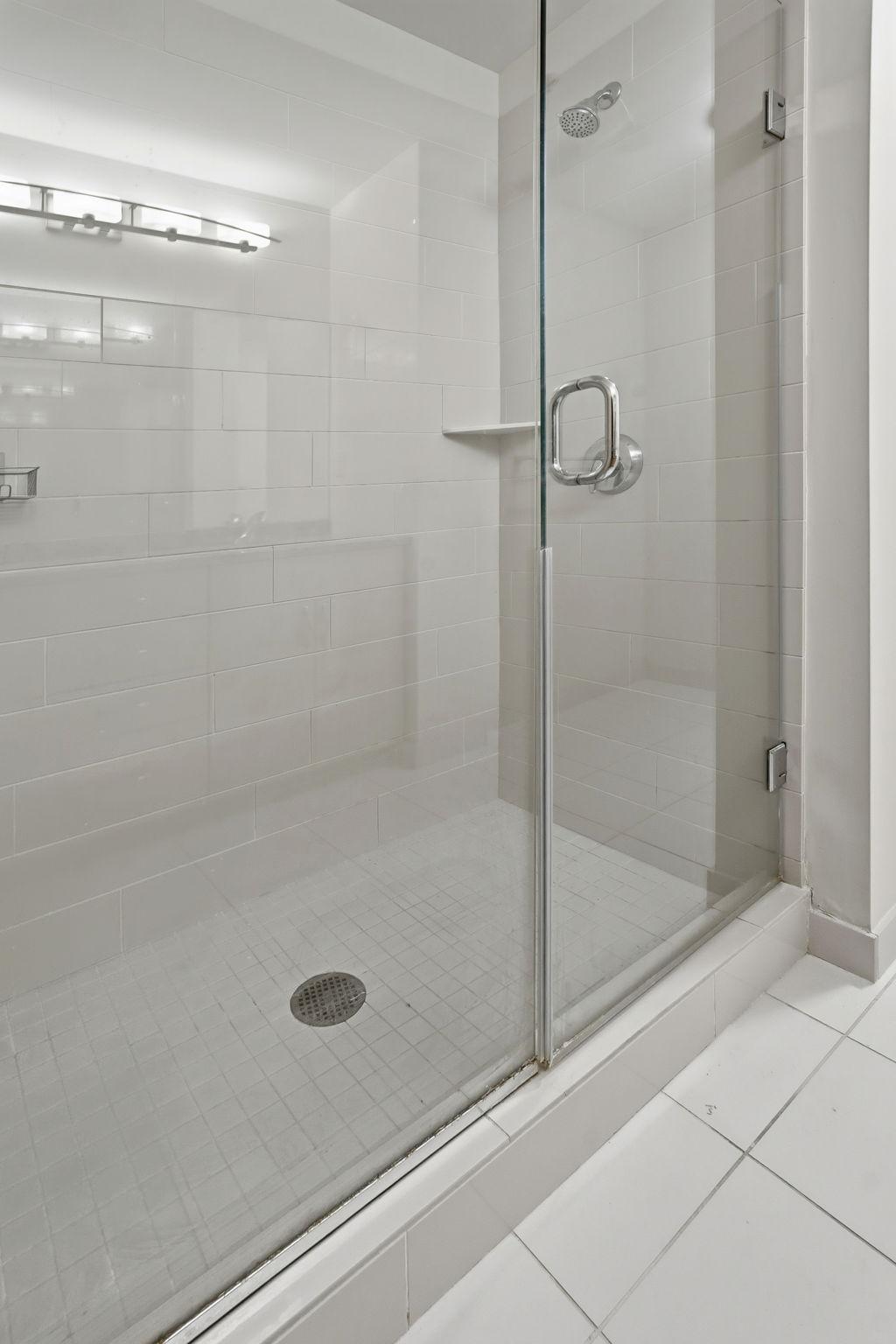View of Residential at 1120 2nd Street #604, Minneapolis MN 55415, Minneapolis (27 of 52) - Mike Wilen | Minnesota Team Real Estate