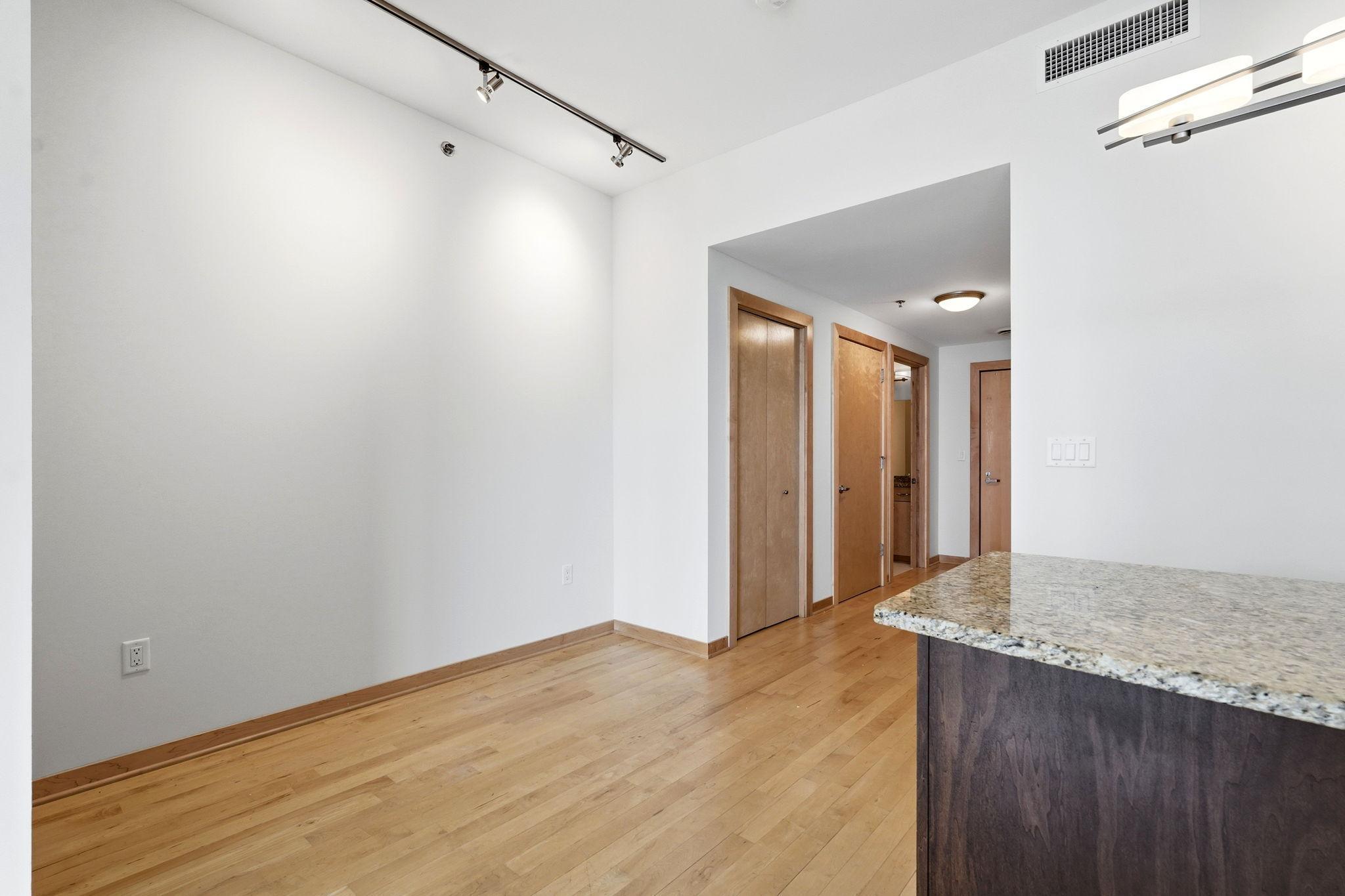 View of Residential at 1120 2nd Street #604, Minneapolis MN 55415, Minneapolis (20 of 52) - Mike Wilen | Minnesota Team Real Estate