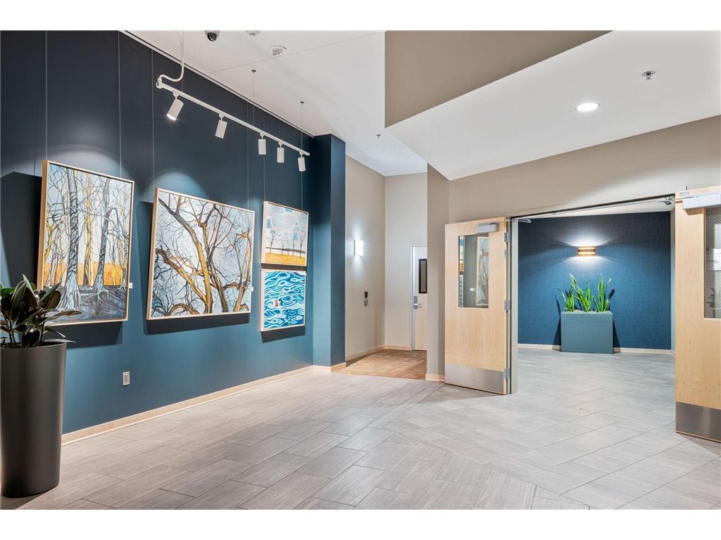 View of Residential at 1120 2nd Street #604, Minneapolis MN 55415, Minneapolis (41 of 52) - Mike Wilen | Minnesota Team Real Estate