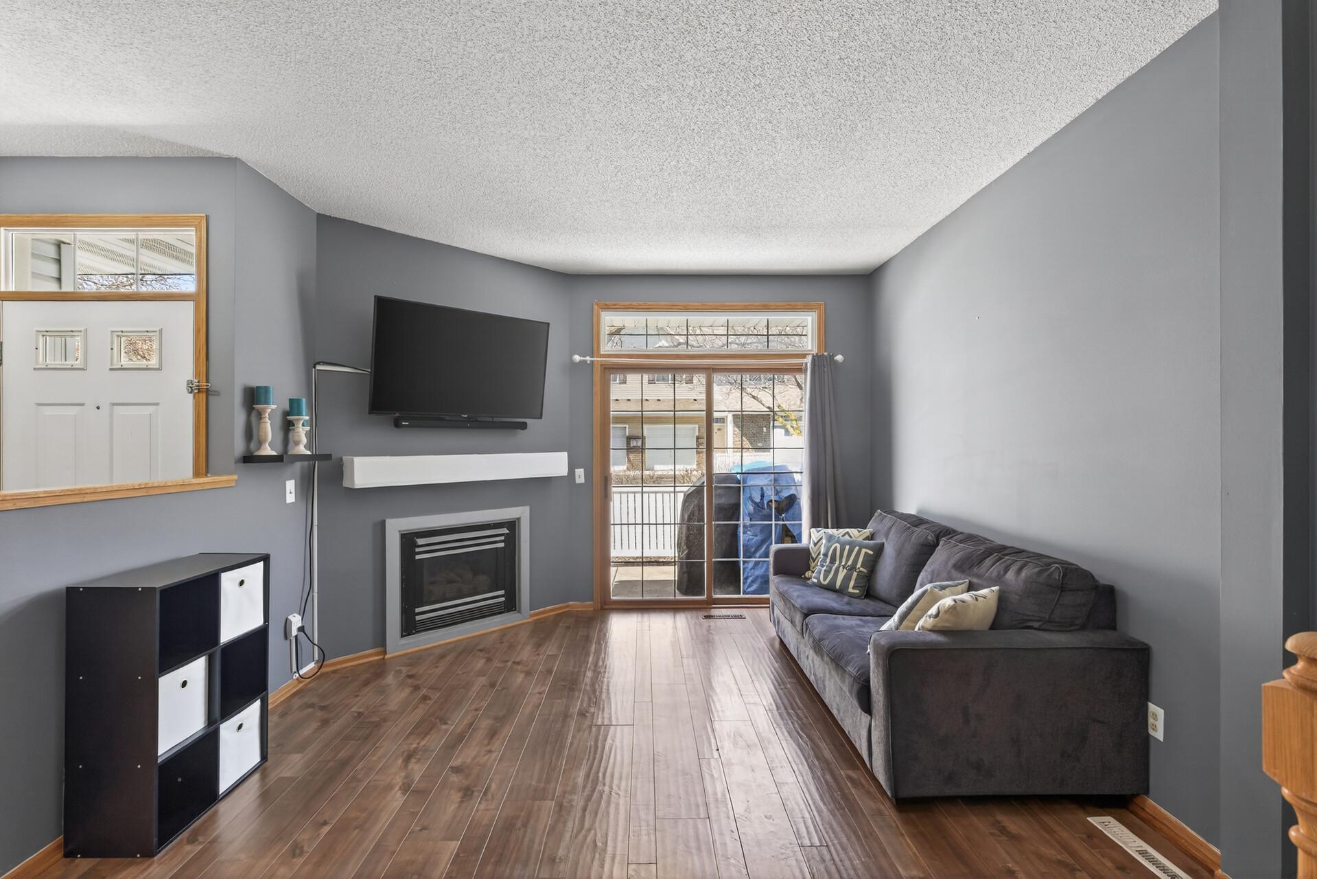 View of Residential at 15610 Garnet Way, Apple Valley MN 55124, Apple Valley (9 of 23) - Mike Wilen | Minnesota Team Real Estate