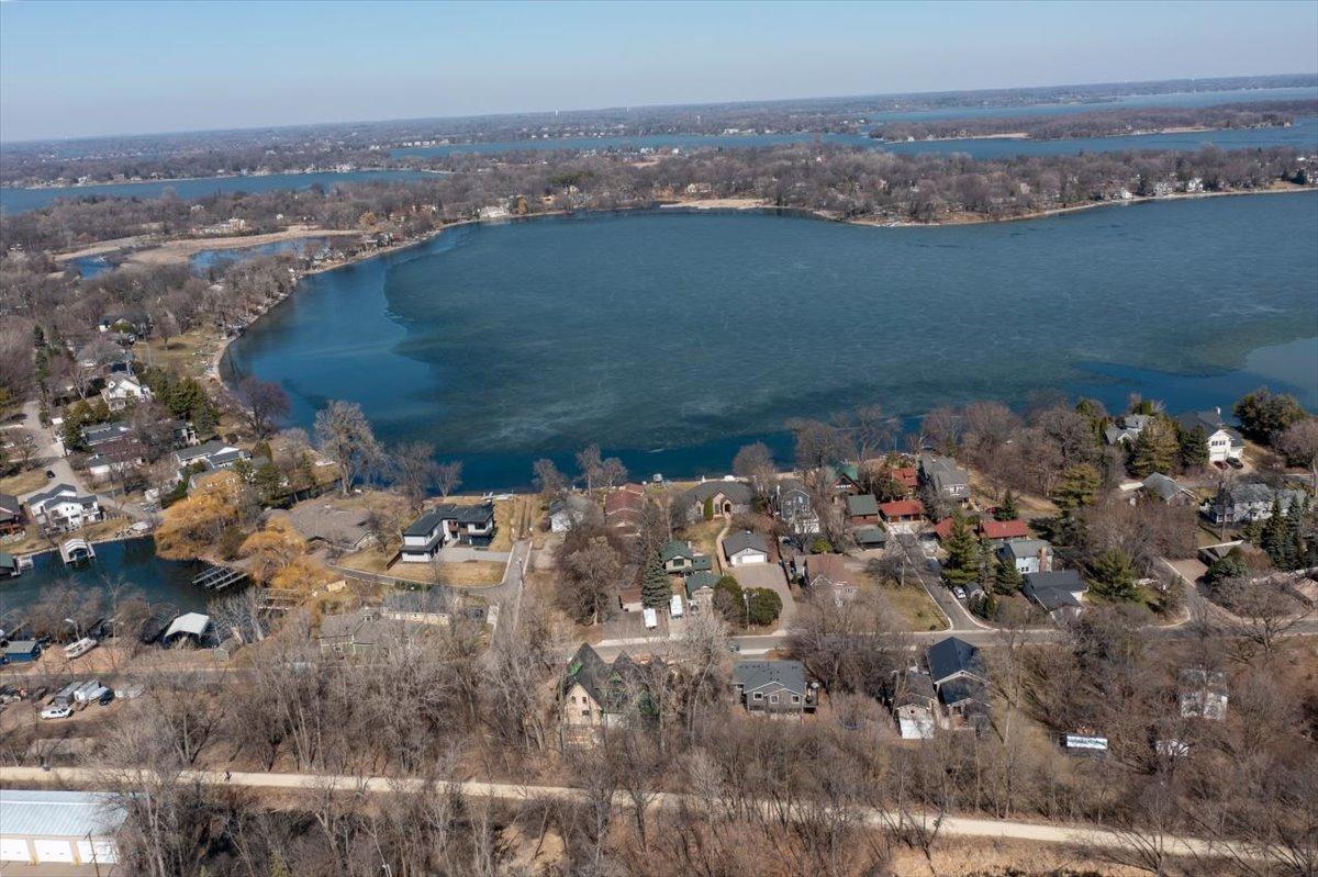 View of Residential at 85 Brentwood Avenue, Excelsior MN 55331, Excelsior (28 of 34) - Mike Wilen | Minnesota Team Real Estate