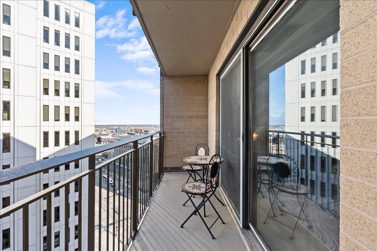 View of Residential at 121 Washington Avenue #1615, Minneapolis MN 55401, Minneapolis (15 of 21) - Mike Wilen | Minnesota Team Real Estate