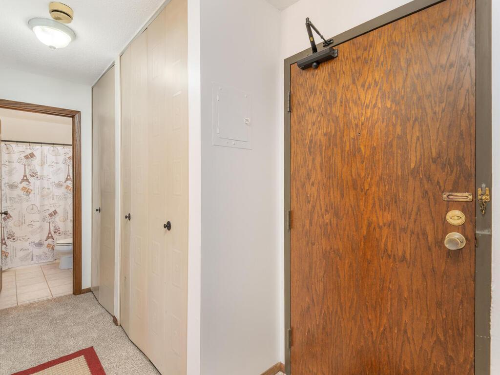 View of Residential at 4101 Parklawn Avenue #130, Edina MN 55435, Edina (16 of 30) - Mike Wilen | Minnesota Team Real Estate