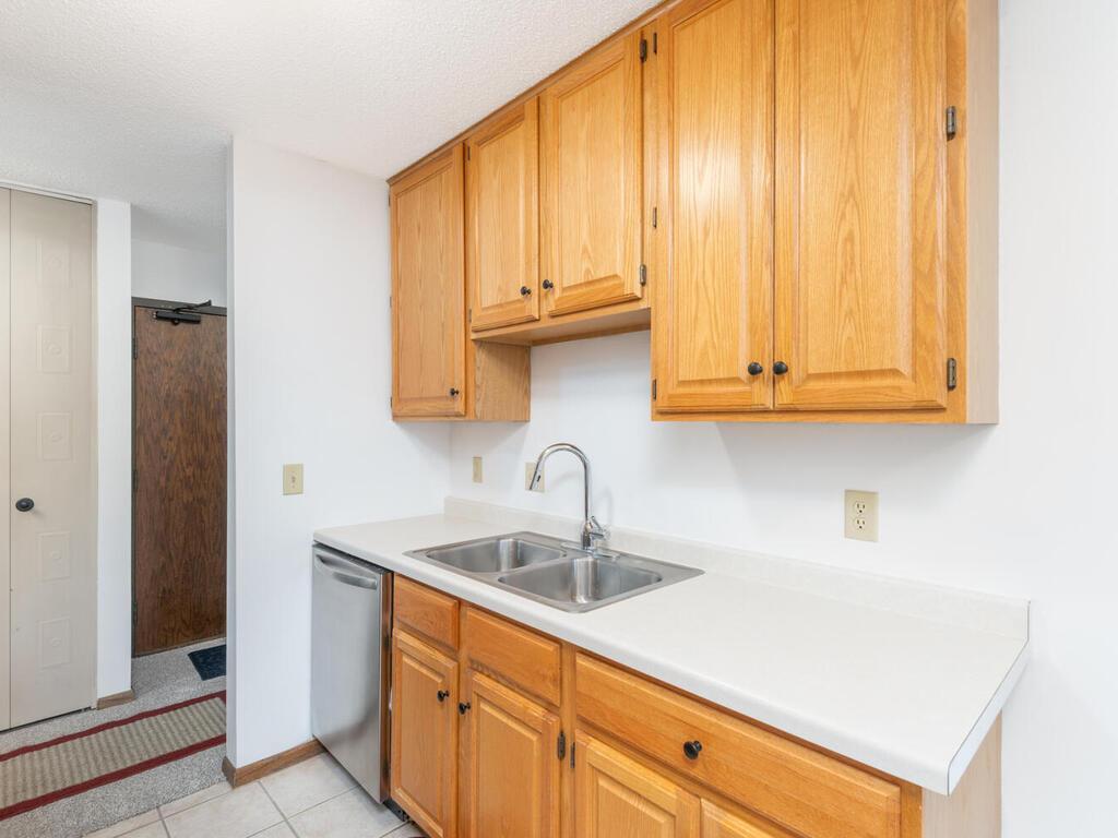 View of Residential at 4101 Parklawn Avenue #130, Edina MN 55435, Edina (11 of 30) - Mike Wilen | Minnesota Team Real Estate