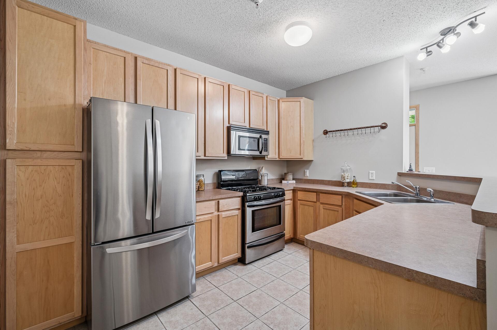 View of Residential at 820 Emerald Street #110, Saint Paul MN 55114, Saint Paul (8 of 29) - Mike Wilen | Minnesota Team Real Estate
