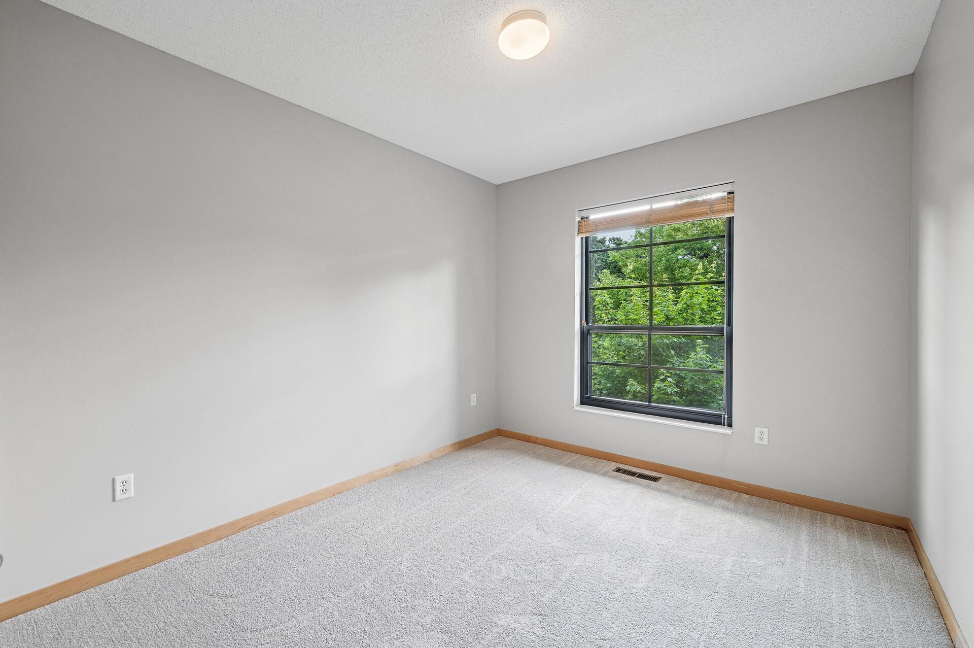 View of Residential at 820 Emerald Street #110, Saint Paul MN 55114, Saint Paul (18 of 29) - Mike Wilen | Minnesota Team Real Estate