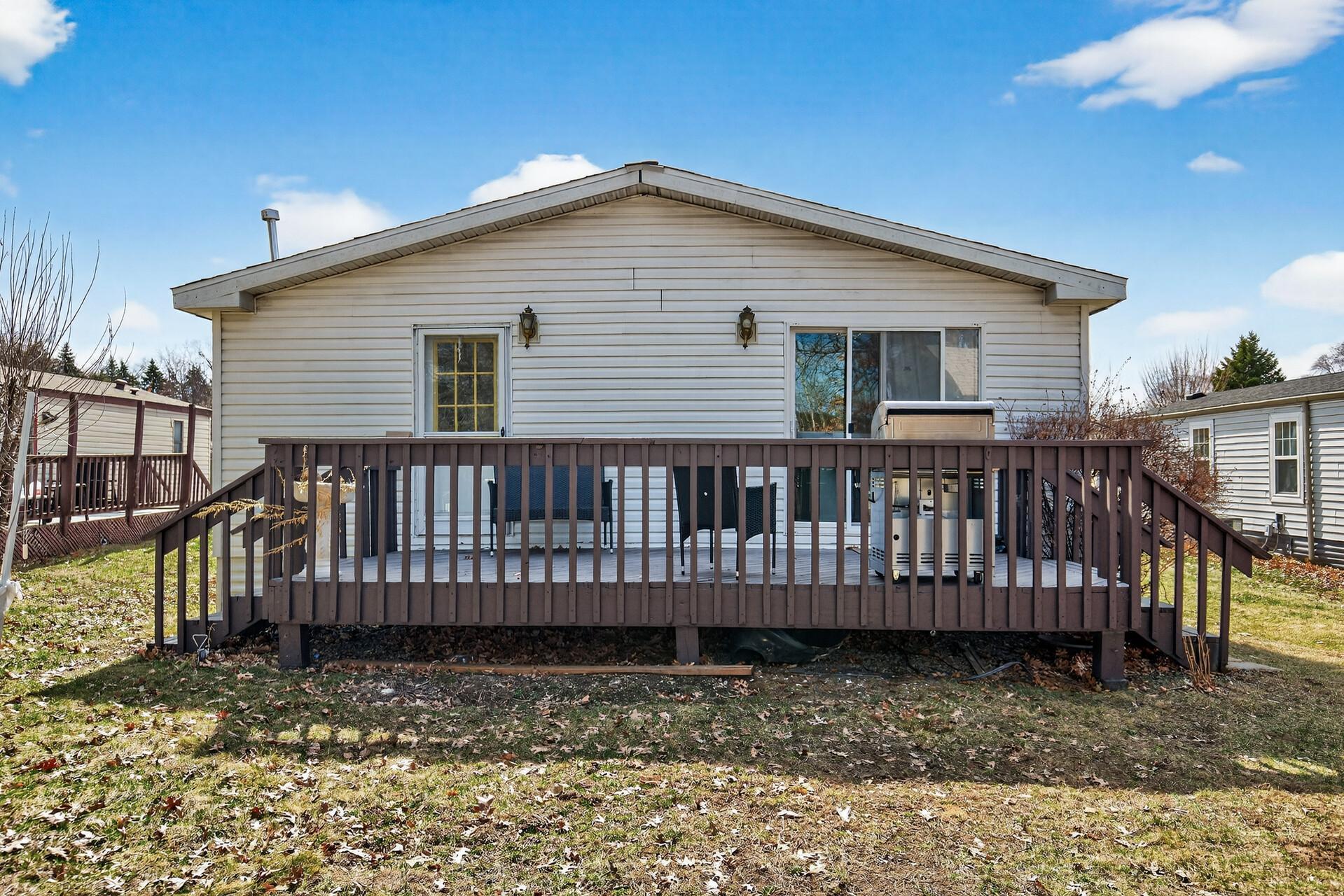 View of Residential at 2695 Alissa Lane, Maplewood MN 55119, Maplewood (23 of 26) - Mike Wilen | Minnesota Team Real Estate