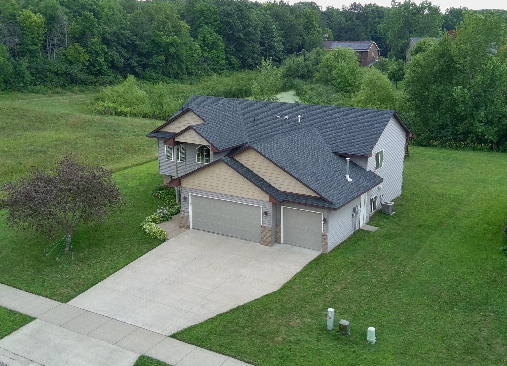 View of Single Family at 929 Farmers Ridge Trail, Belle Plaine - Mike Wilen | Minnesota Team Real Estate