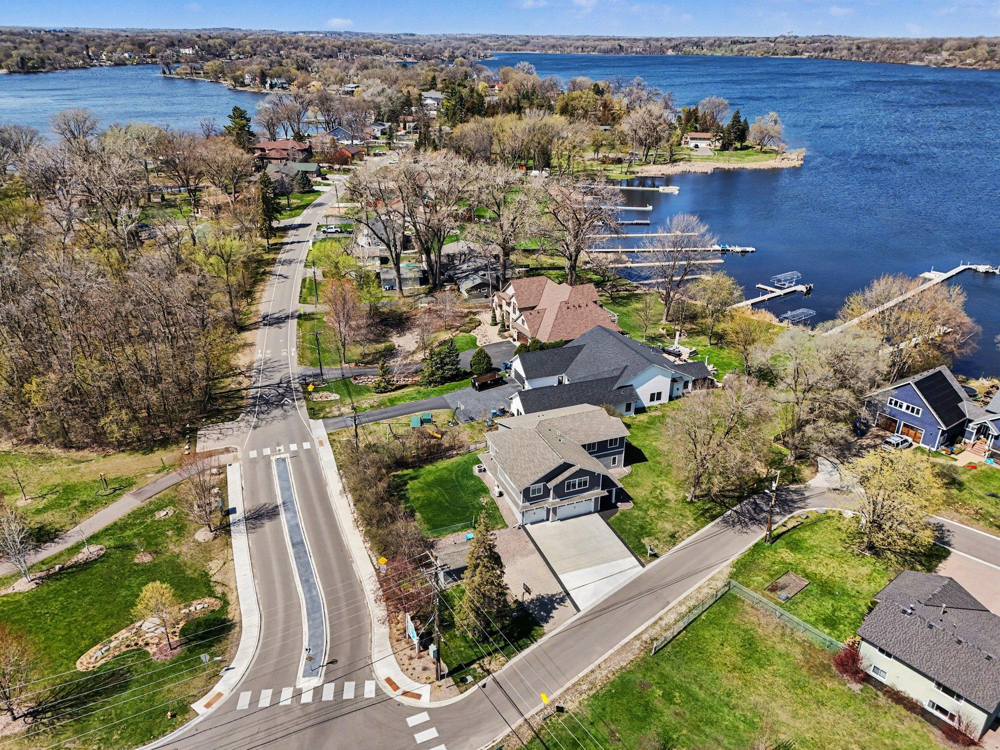 View of Residential at 100 Peninsula Road, Medicine Lake MN 55441, Medicine Lake (53 of 60) - Mike Wilen | Minnesota Team Real Estate