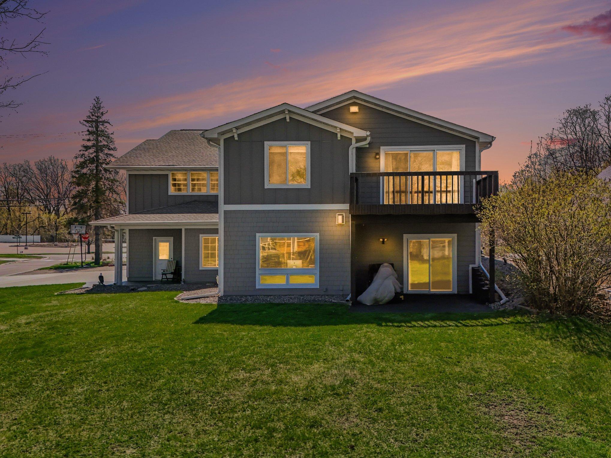 View of Residential at 100 Peninsula Road, Medicine Lake MN 55441, Medicine Lake (58 of 60) - Mike Wilen | Minnesota Team Real Estate