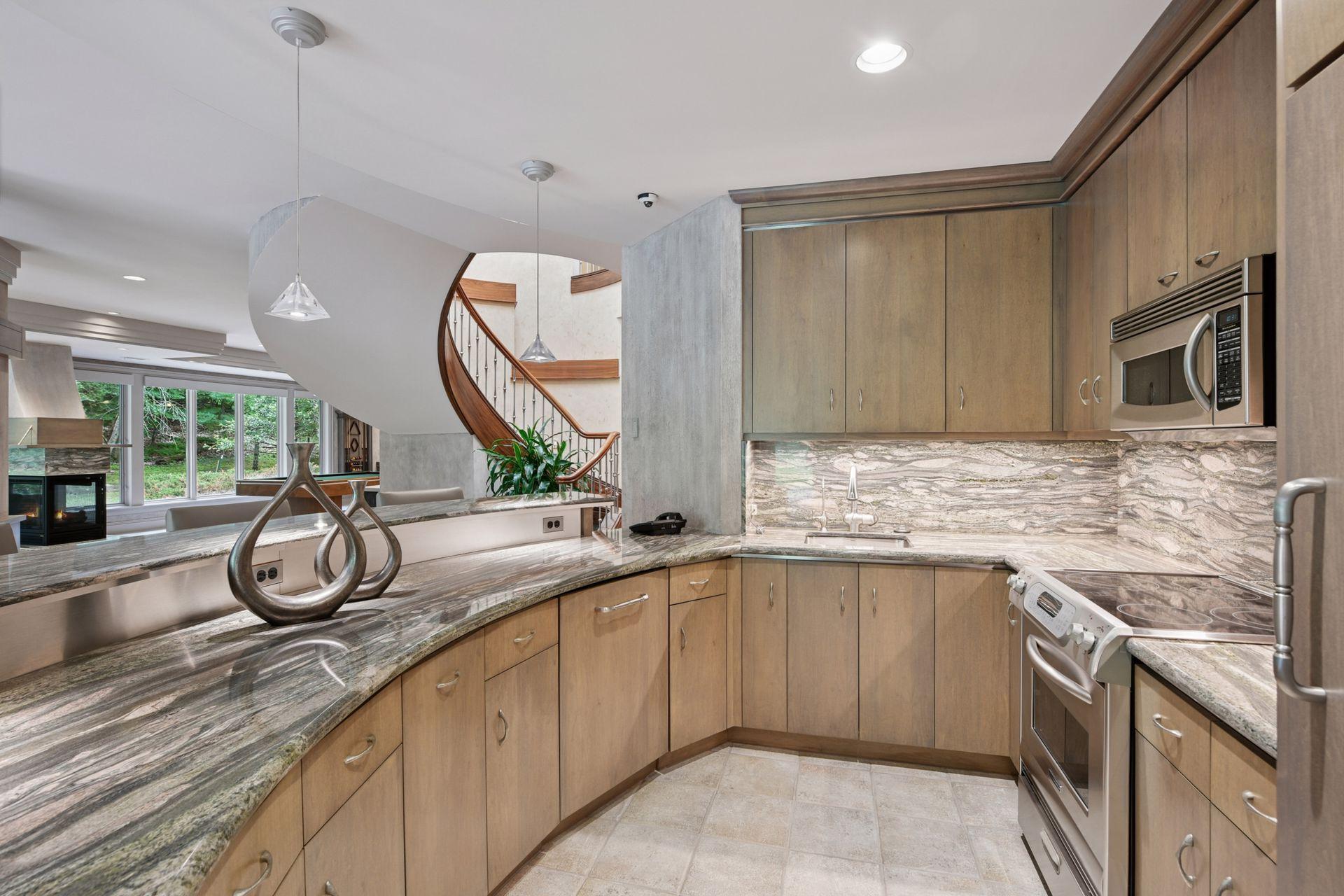 View of Residential at 1989 Dwight Lane, Minnetonka MN 55305, Minnetonka (27 of 65) - Mike Wilen | Minnesota Team Real Estate