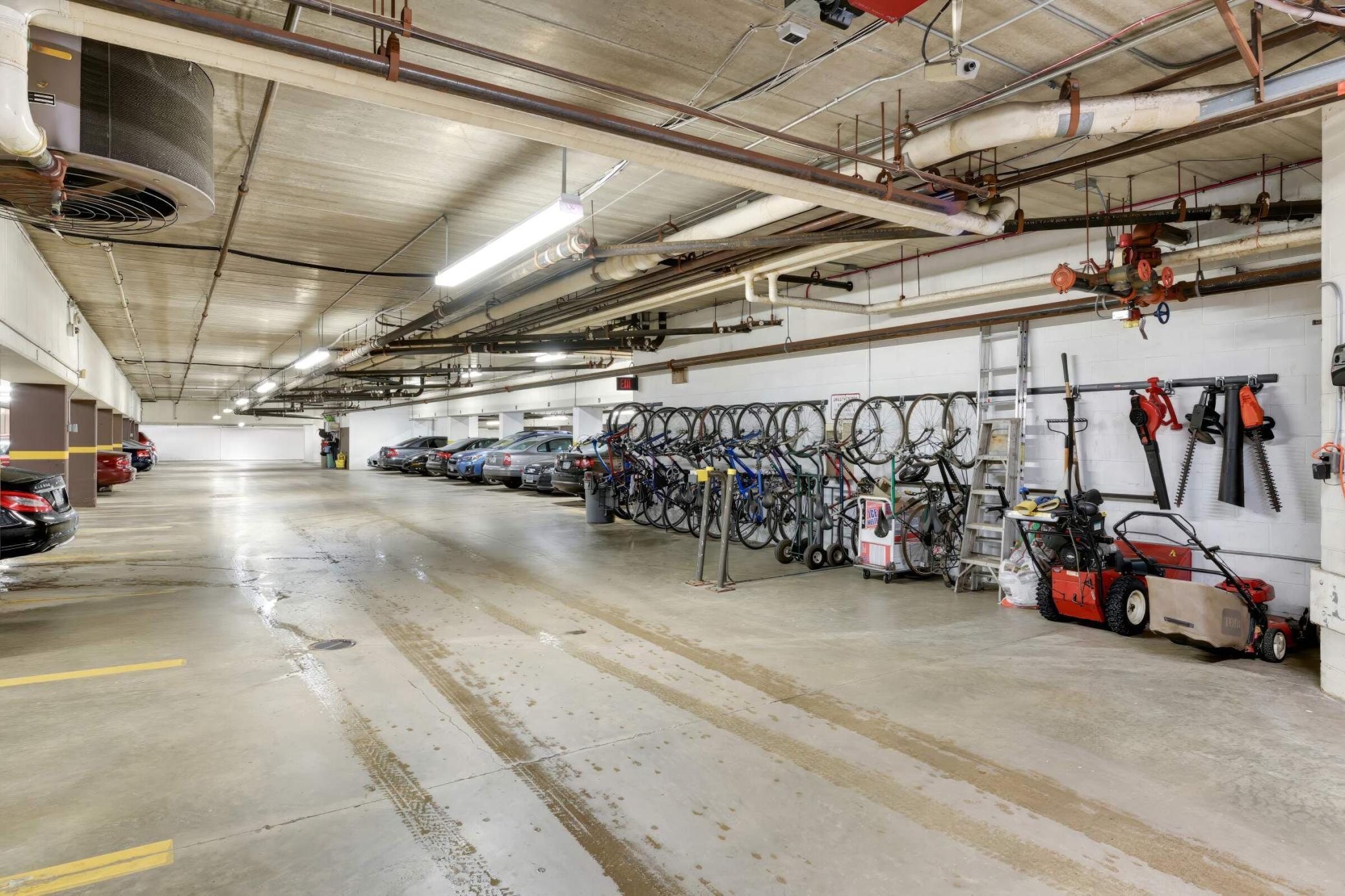 View of Residential at 2885 Knox Avenue #203, Minneapolis MN 55408, Minneapolis (21 of 36) - Mike Wilen | Minnesota Team Real Estate