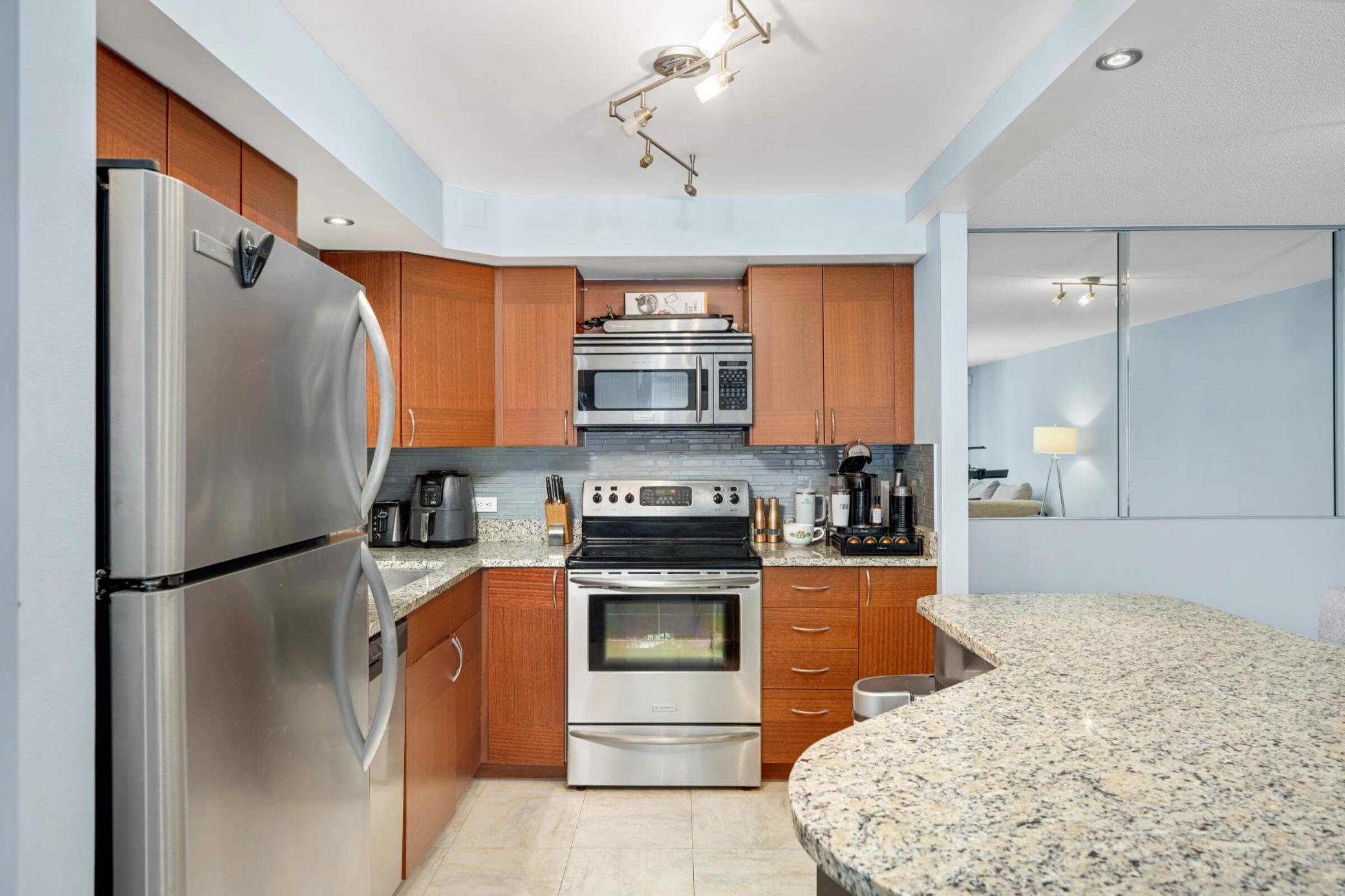 View of Residential at 2885 Knox Avenue #203, Minneapolis MN 55408, Minneapolis (5 of 36) - Mike Wilen | Minnesota Team Real Estate