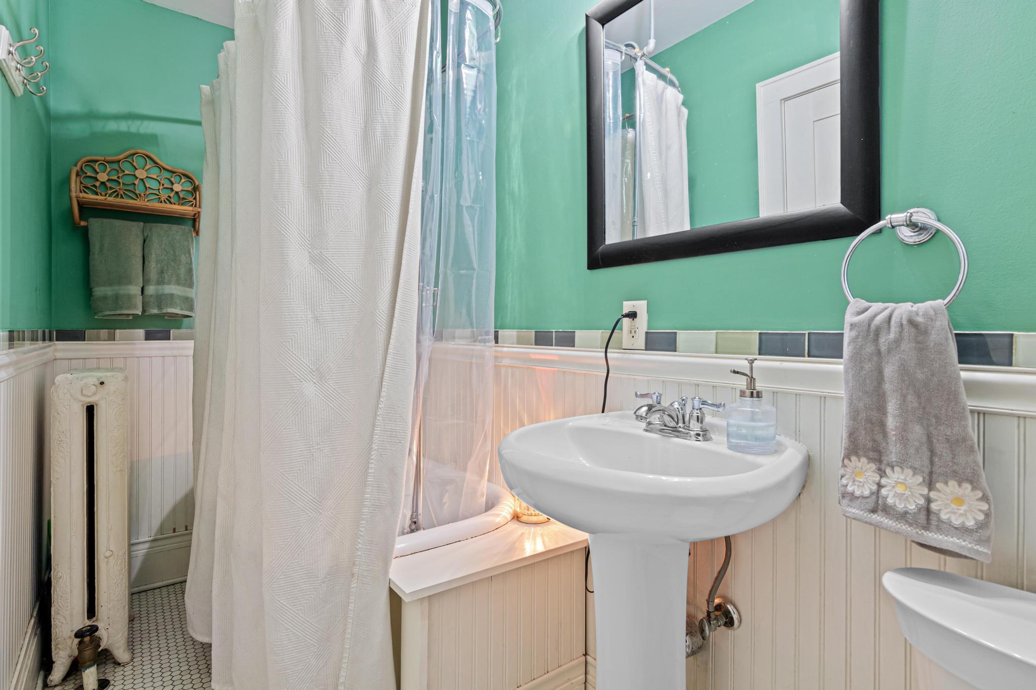 View of Residential at 3112 Bryant Avenue #3, Minneapolis MN 55408, Minneapolis (15 of 19) - Mike Wilen | Minnesota Team Real Estate