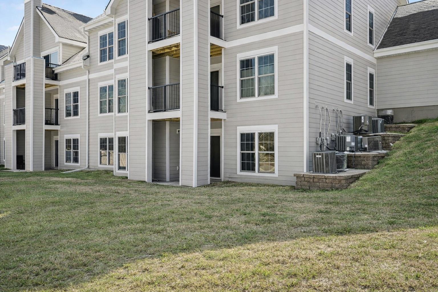 View of Residential at 6165 Chasewood Parkway #1, Hopkins MN 55343, Hopkins (21 of 24) - Mike Wilen | Minnesota Team Real Estate