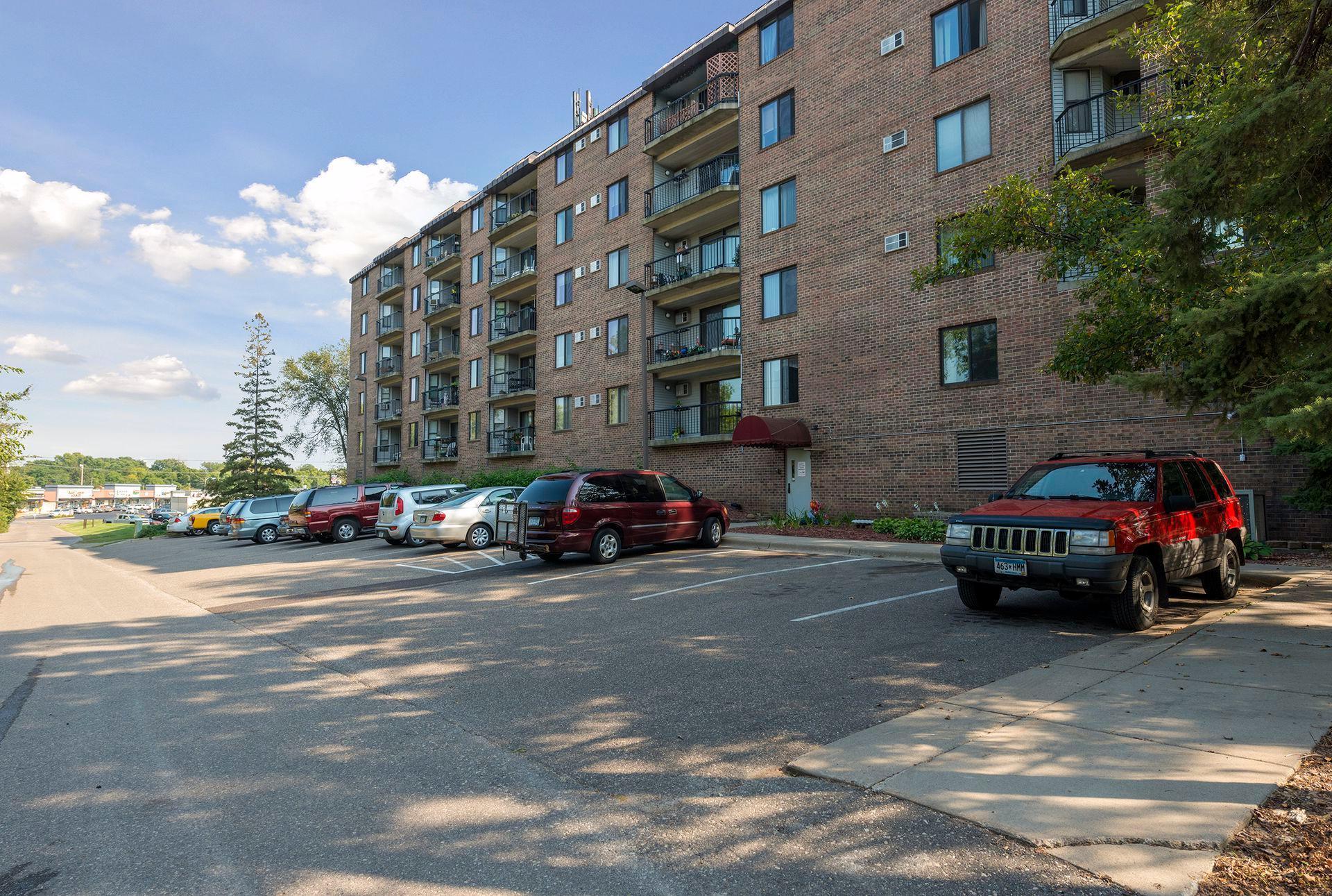 View of Residential at 2601 Kenzie Terrace #330, Saint Anthony MN 55418, Saint Anthony (38 of 40) - Mike Wilen | Minnesota Team Real Estate