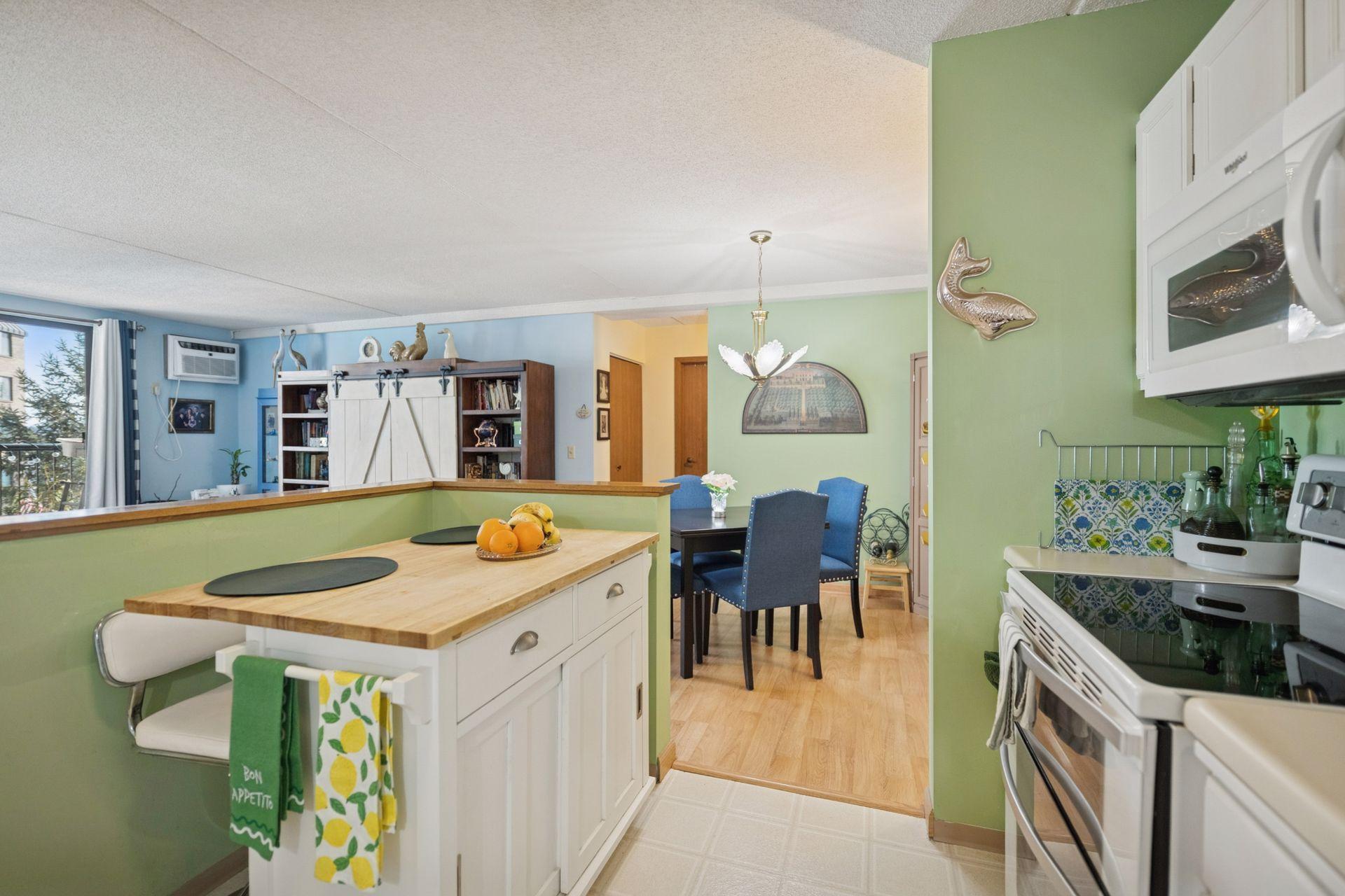 View of Residential at 2601 Kenzie Terrace #330, Saint Anthony MN 55418, Saint Anthony (14 of 40) - Mike Wilen | Minnesota Team Real Estate