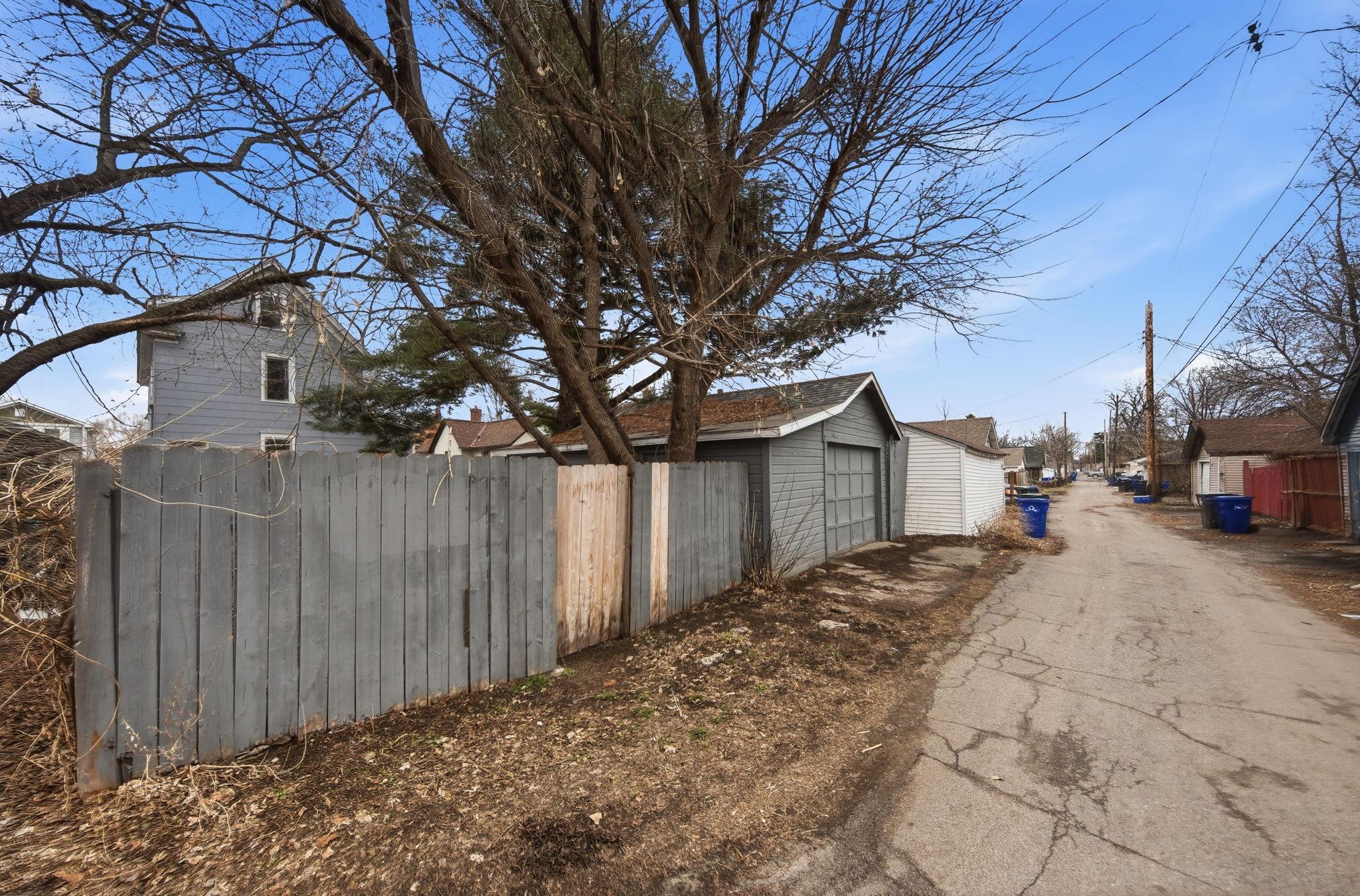 View of Residential Income at 658 Edmund Avenue, Saint Paul MN 55104, Saint Paul (24 of 24) - Mike Wilen | Minnesota Team Real Estate