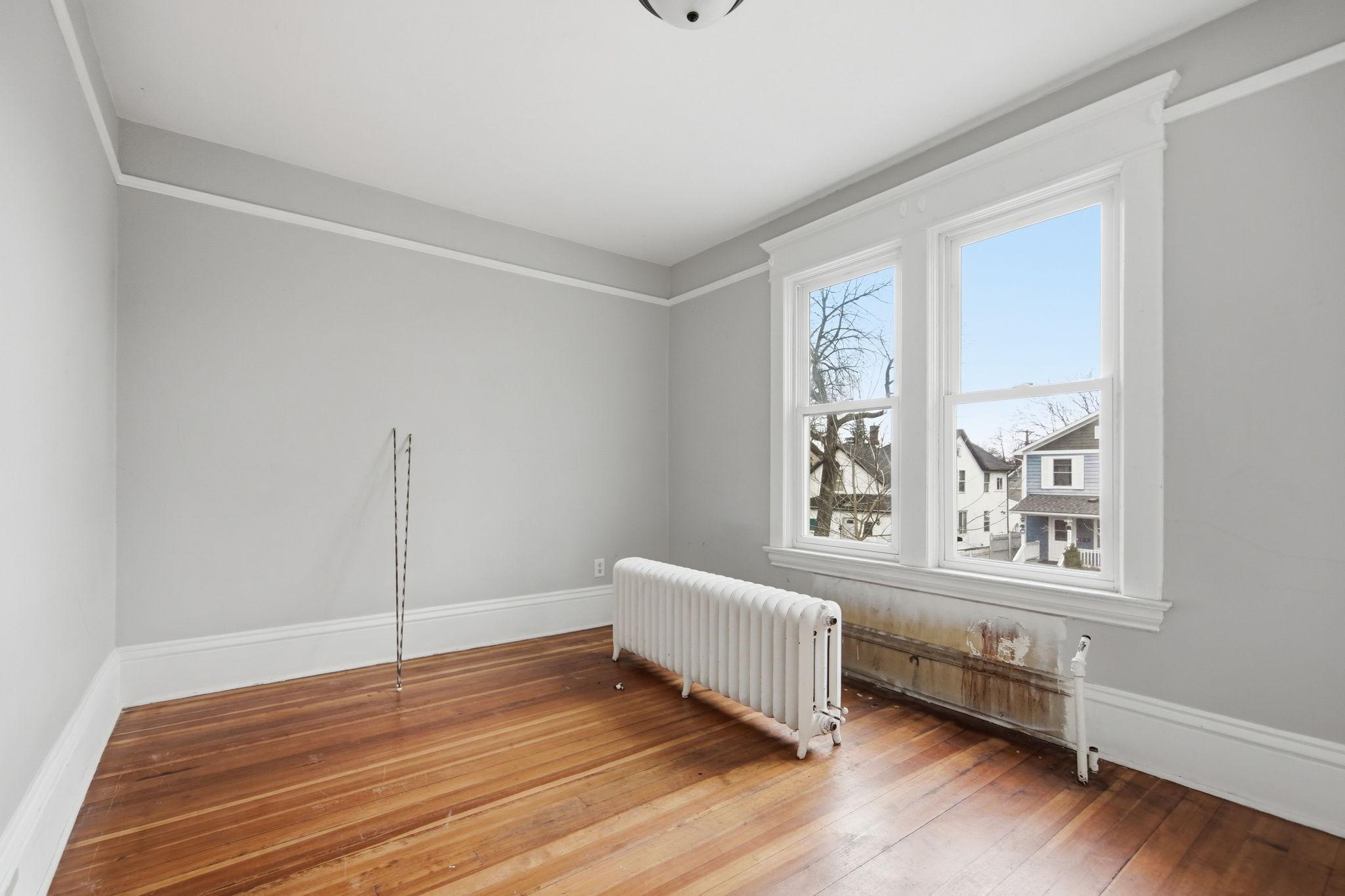 View of Residential Income at 658 Edmund Avenue, Saint Paul MN 55104, Saint Paul (11 of 24) - Mike Wilen | Minnesota Team Real Estate