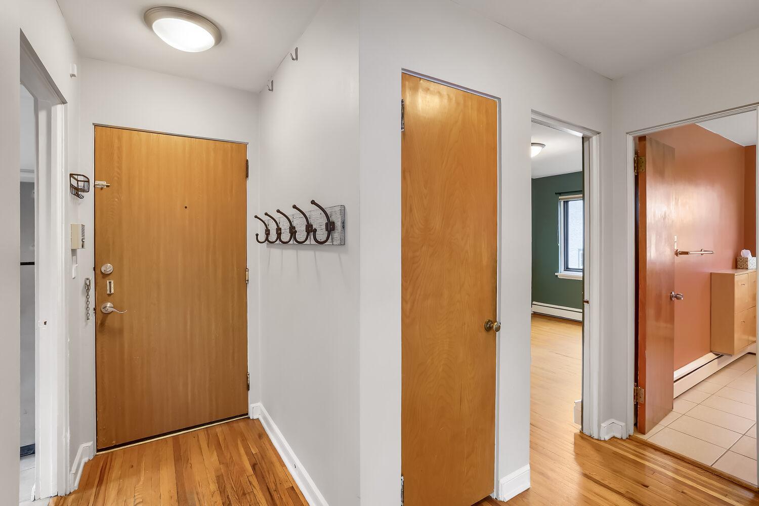 View of Residential at 4515 Grand Avenue #103, Minneapolis MN 55419, Minneapolis (12 of 17) - Mike Wilen | Minnesota Team Real Estate