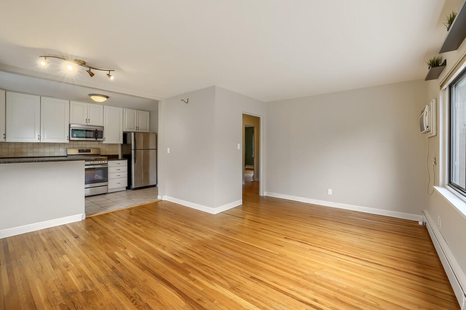View of Residential at 4515 Grand Avenue #103, Minneapolis MN 55419, Minneapolis (3 of 17) - Mike Wilen | Minnesota Team Real Estate