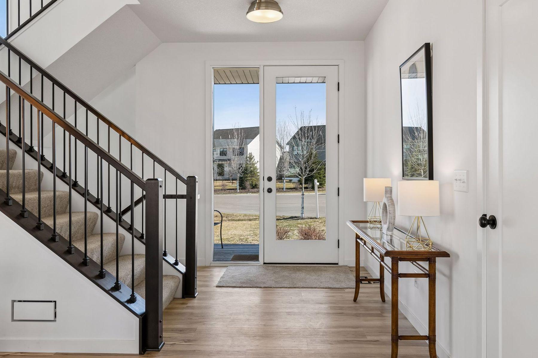View of Residential at 5028 Airlake Draw, Woodbury MN 55129, Woodbury (6 of 40) - Mike Wilen | Minnesota Team Real Estate
