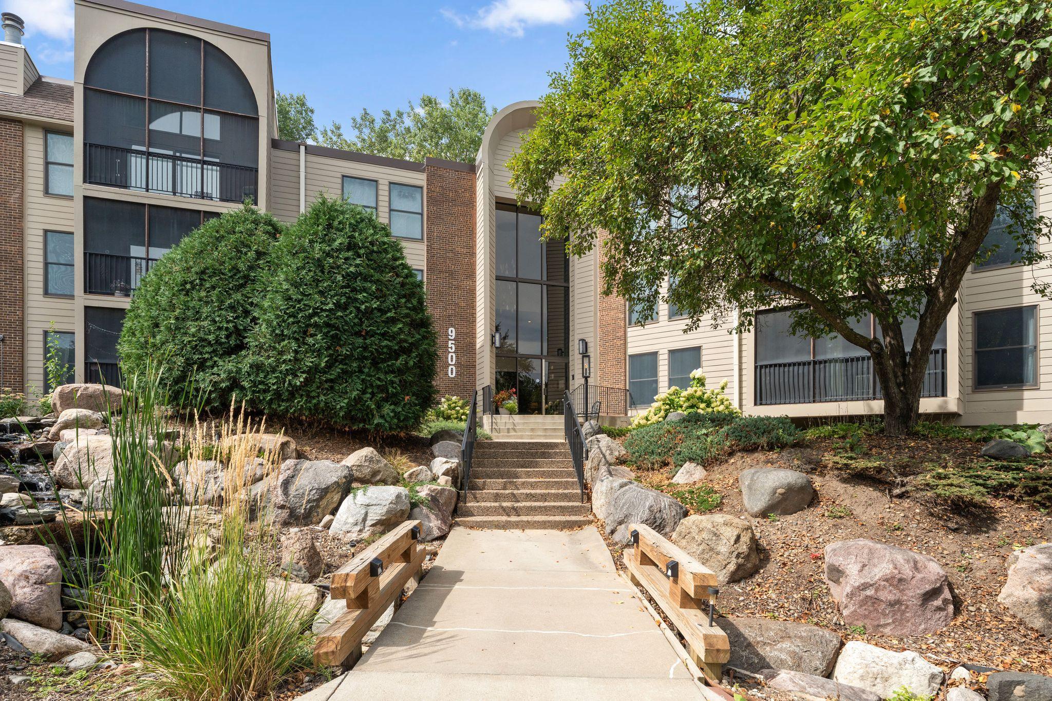 View of (CC) Low Rise (3- Levels) at 9500 Collegeview Road, Bloomington - Mike Wilen | Minnesota Team Real Estate