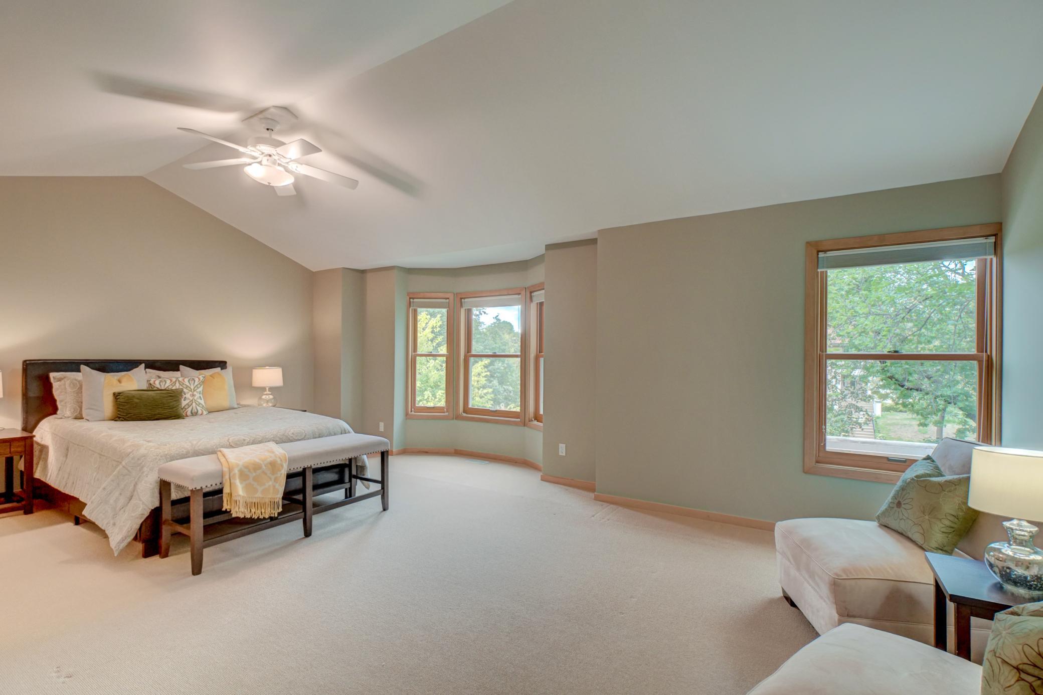 View of Residential at 552 Summit Avenue, Saint Paul MN 55102, Saint Paul (21 of 32) - Mike Wilen | Minnesota Team Real Estate