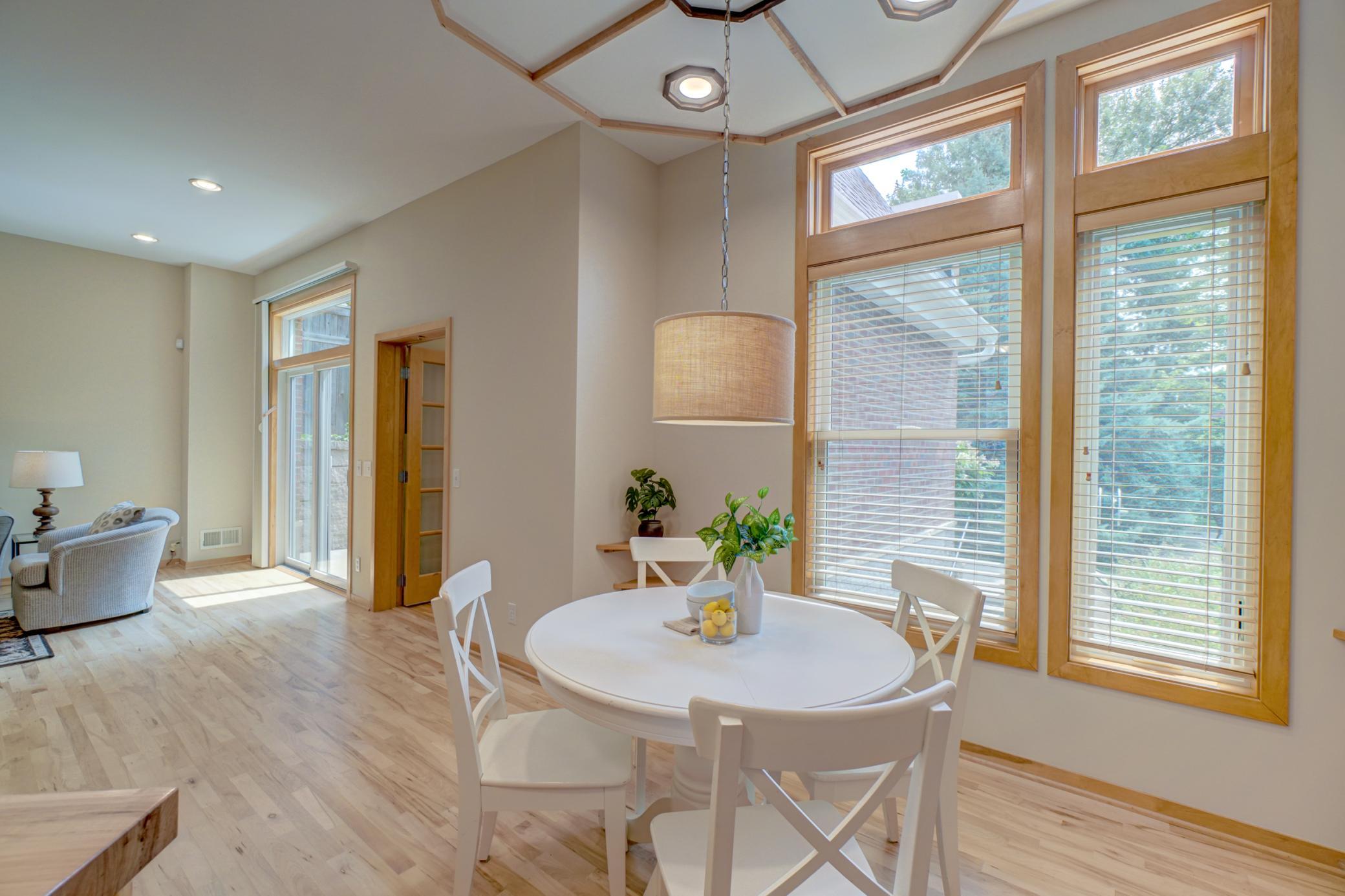 View of Residential at 552 Summit Avenue, Saint Paul MN 55102, Saint Paul (15 of 32) - Mike Wilen | Minnesota Team Real Estate
