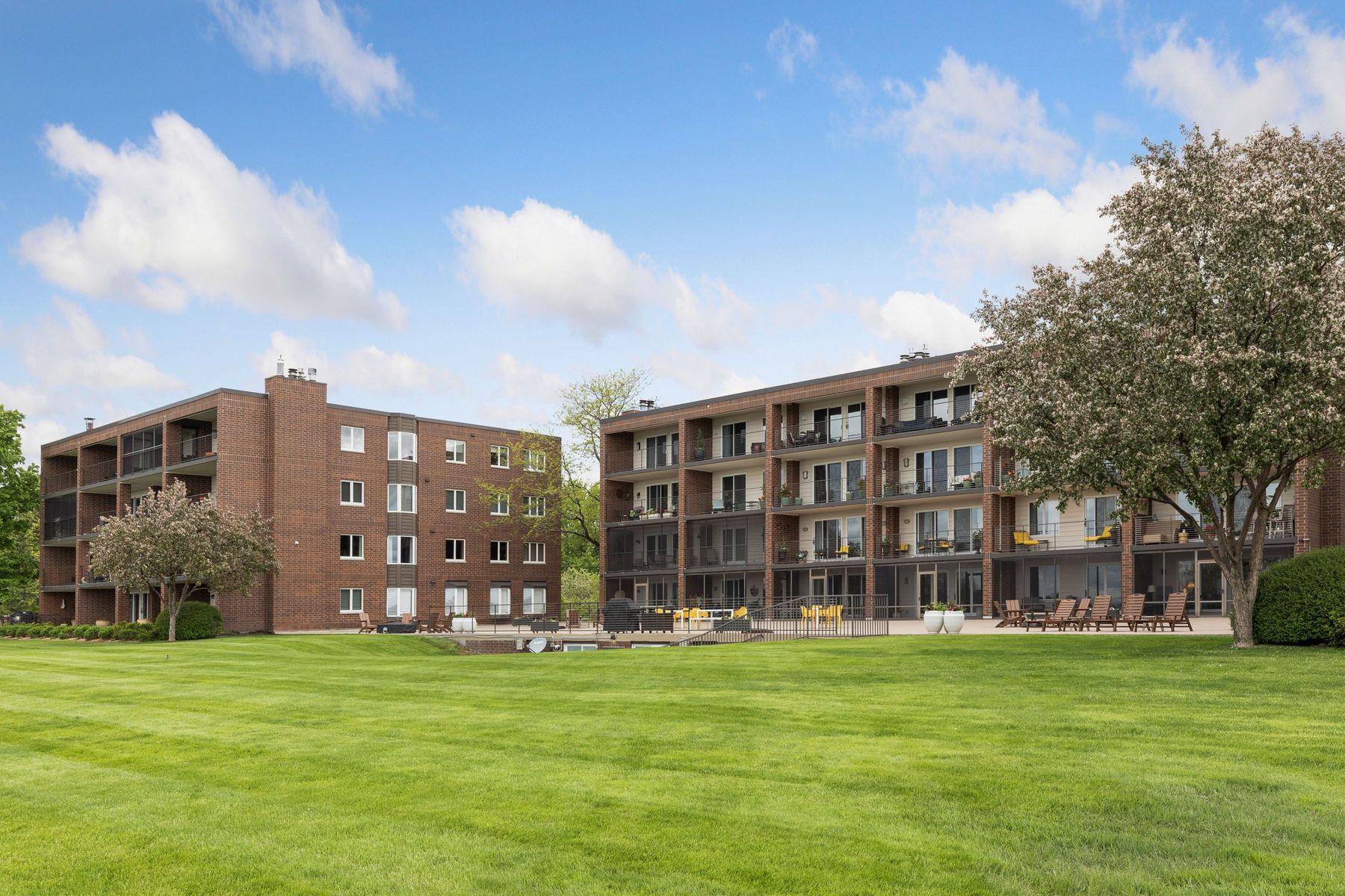 View of Residential at 540 Indian Mound Street #1A, Wayzata MN 55391, Wayzata (24 of 31) - Mike Wilen | Minnesota Team Real Estate