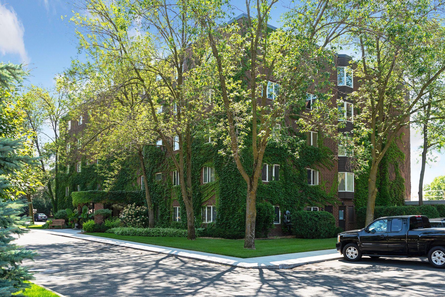 View of Residential at 540 Indian Mound Street #1A, Wayzata MN 55391, Wayzata (21 of 31) - Mike Wilen | Minnesota Team Real Estate