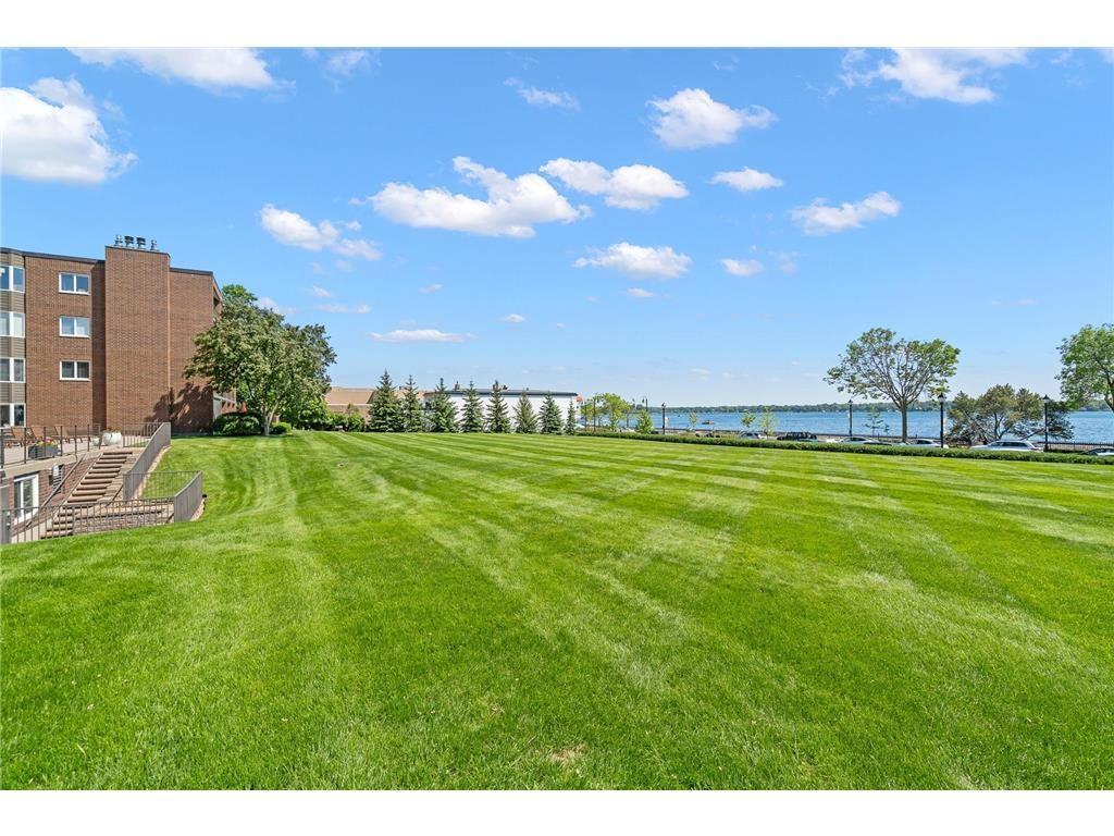 View of Residential at 540 Indian Mound Street #1A, Wayzata MN 55391, Wayzata (29 of 31) - Mike Wilen | Minnesota Team Real Estate