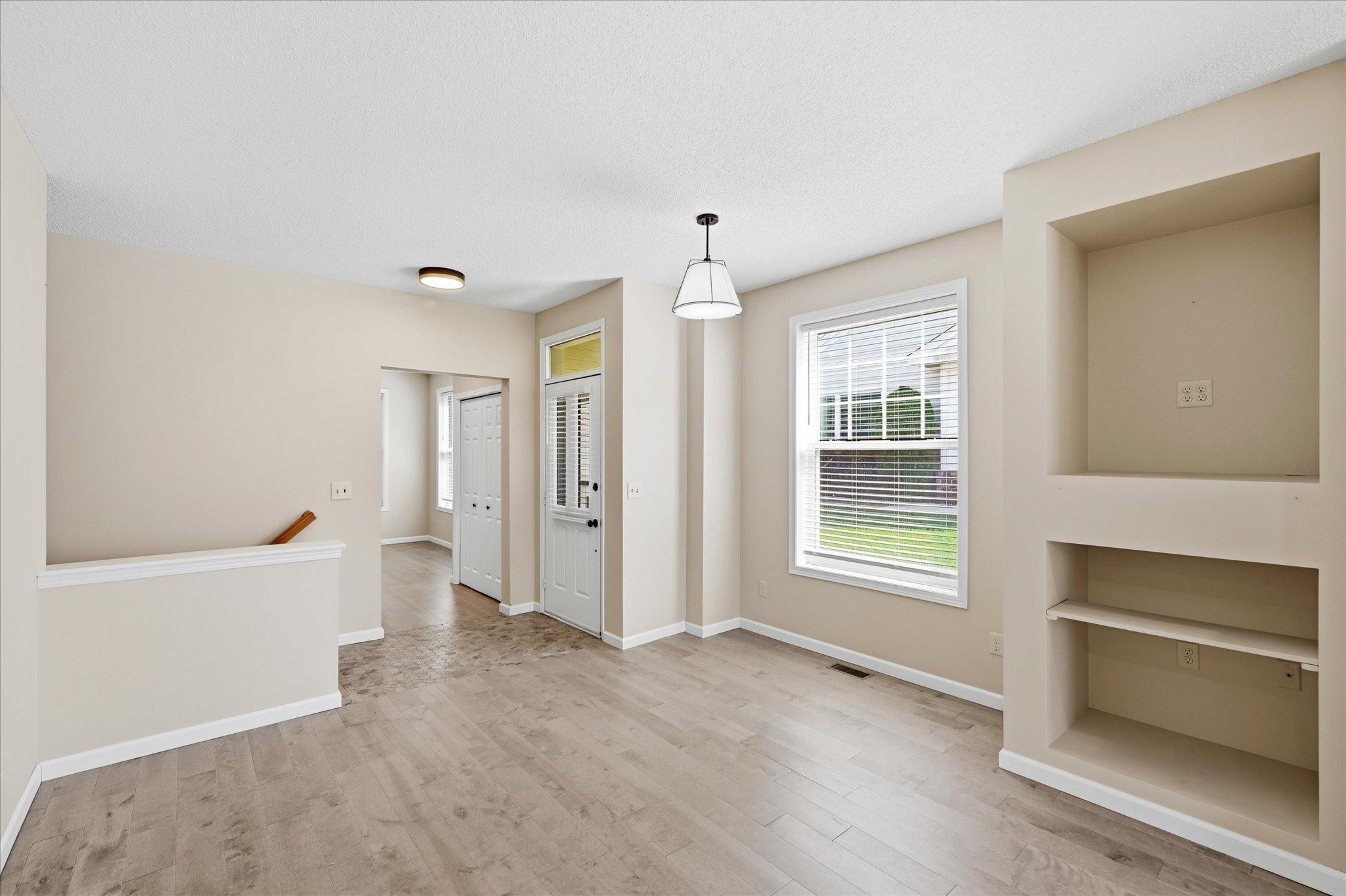 View of Residential at 5818 Prairie Ridge Drive, Shoreview MN 55126, Shoreview (8 of 54) - Mike Wilen | Minnesota Team Real Estate