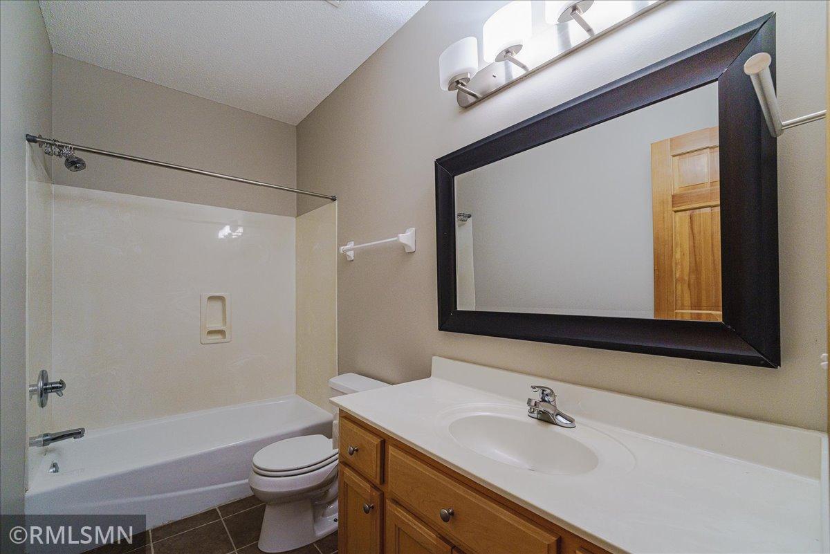 View of Residential at 3959 Arlington Drive, Woodbury MN 55129, Woodbury (36 of 48) - Mike Wilen | Minnesota Team Real Estate
