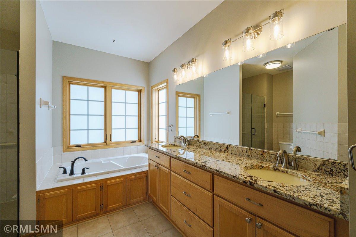 View of Residential at 3959 Arlington Drive, Woodbury MN 55129, Woodbury (24 of 48) - Mike Wilen | Minnesota Team Real Estate
