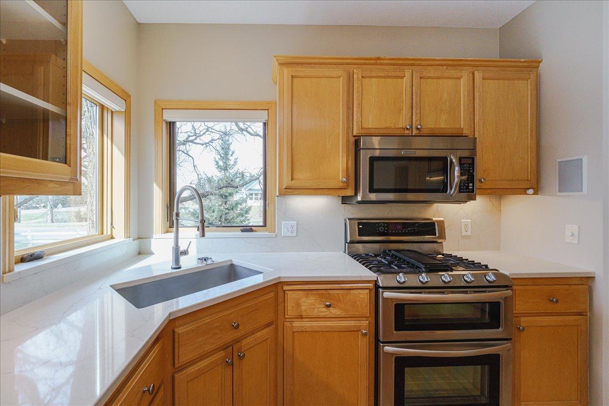 View of Residential at 3959 Arlington Drive, Woodbury MN 55129, Woodbury (12 of 48) - Mike Wilen | Minnesota Team Real Estate