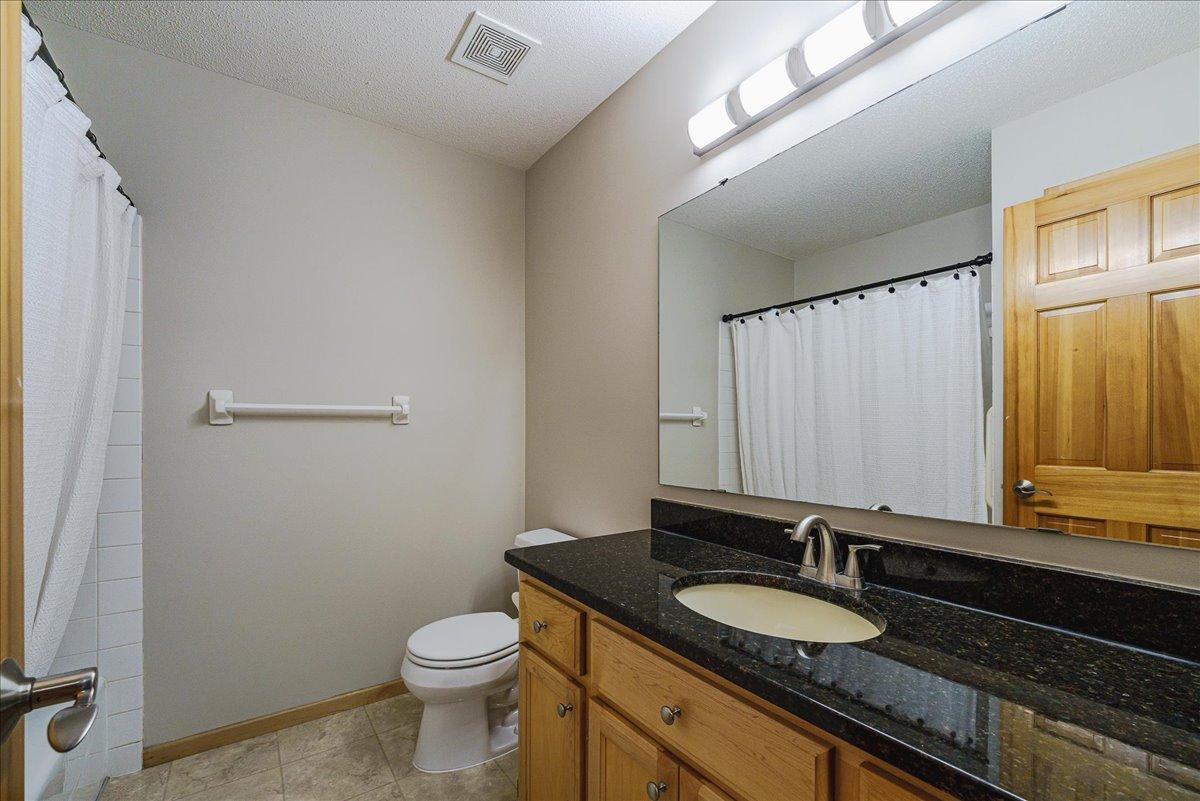 View of Residential at 3959 Arlington Drive, Woodbury MN 55129, Woodbury (28 of 48) - Mike Wilen | Minnesota Team Real Estate